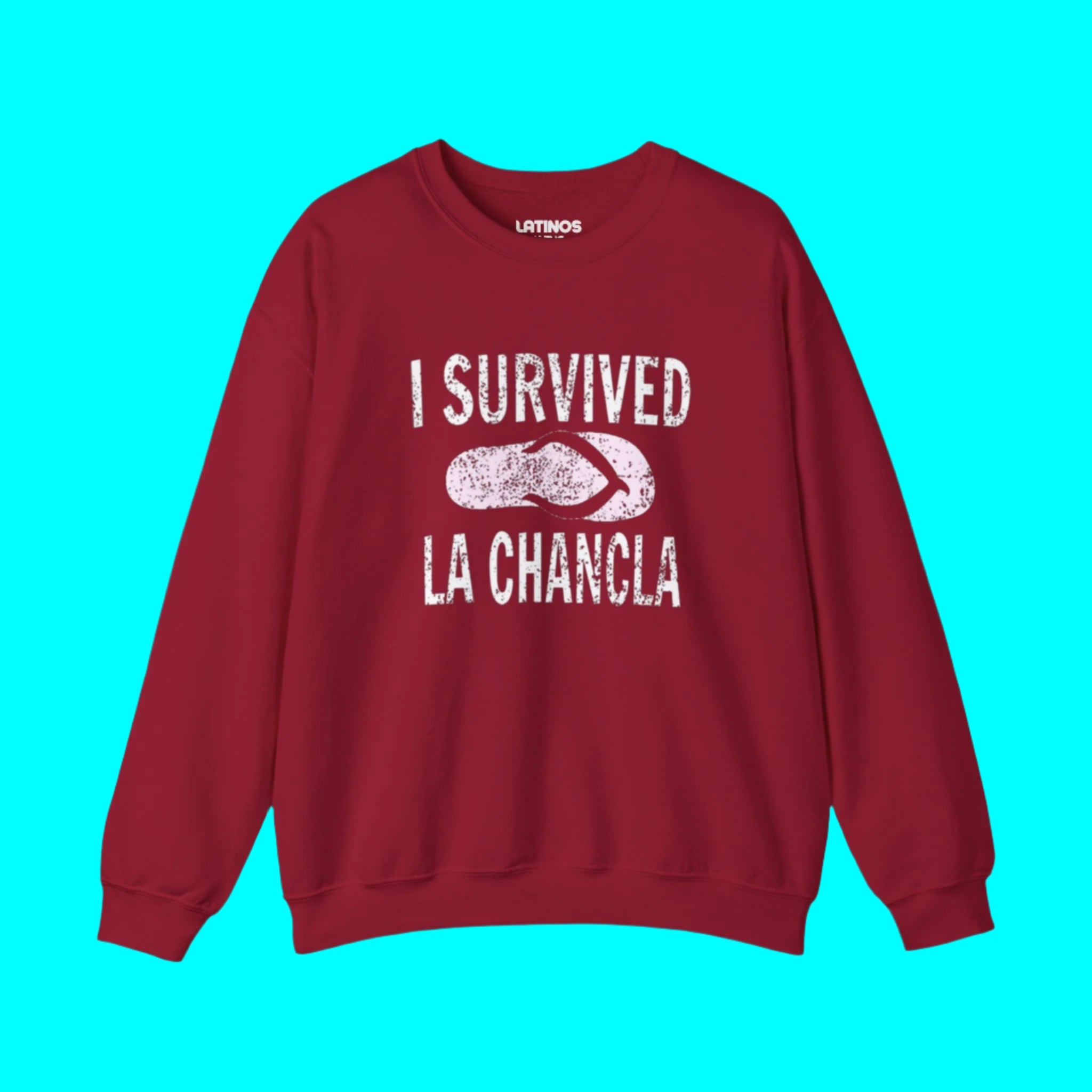 Sudadera de cuello redondo con forro polar "Sobreviví a La Chancla" | Diseño de broma de chancleta, orgullo latino, divertida, viral | 3 colores