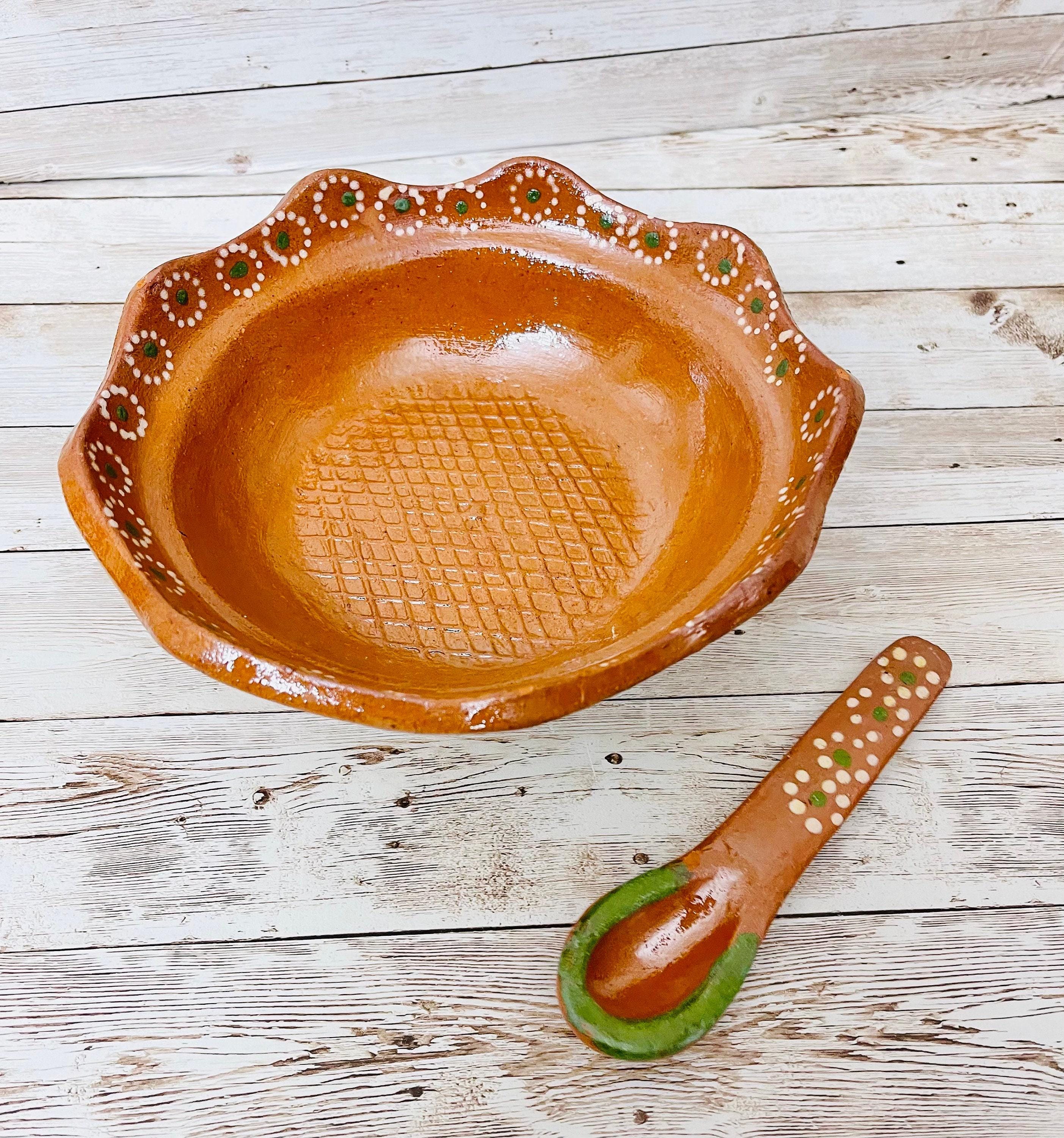 Authentic Mexican Molcajete with Spoon Molcajete Mexicano de Barro con Cuchara