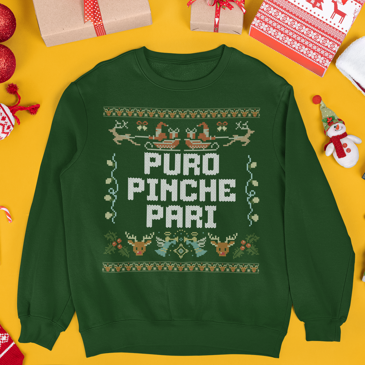 Sudadera navideña fea de Puro Pinche Pari Chingo Latino | Divertida y brillante | 3 colores