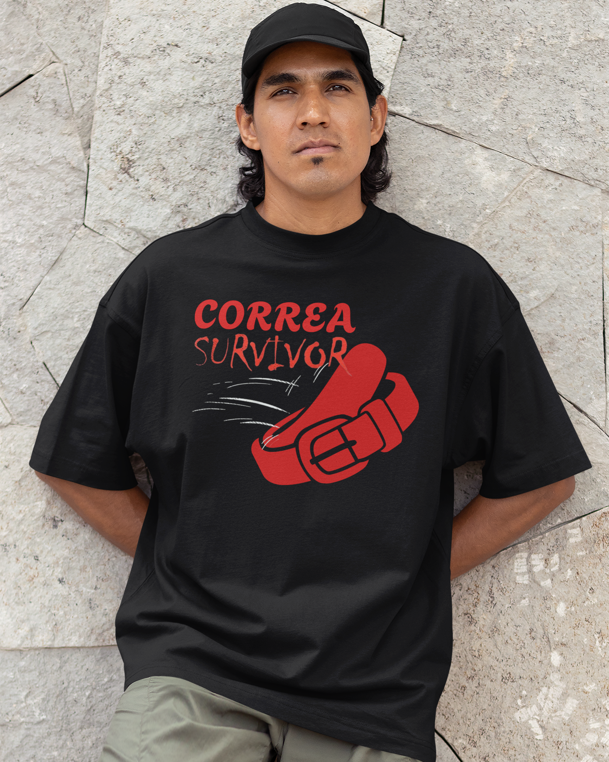 Camiseta de superviviente de cinturón | Chancla Cinturón Diseño de Broma Orgullo Latino Camisetas Divertidas Virales