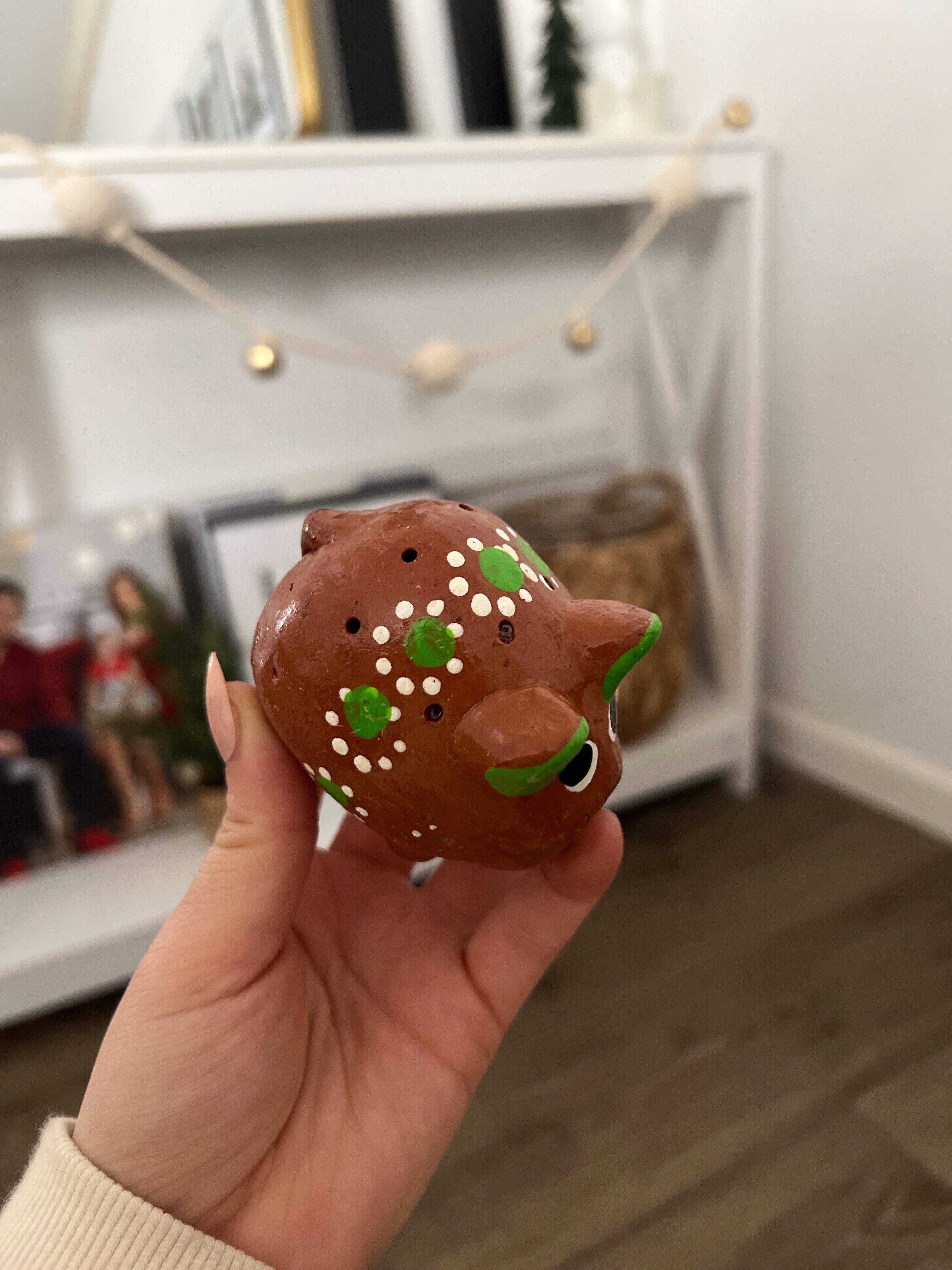 Barro Piggy Salt Shaker