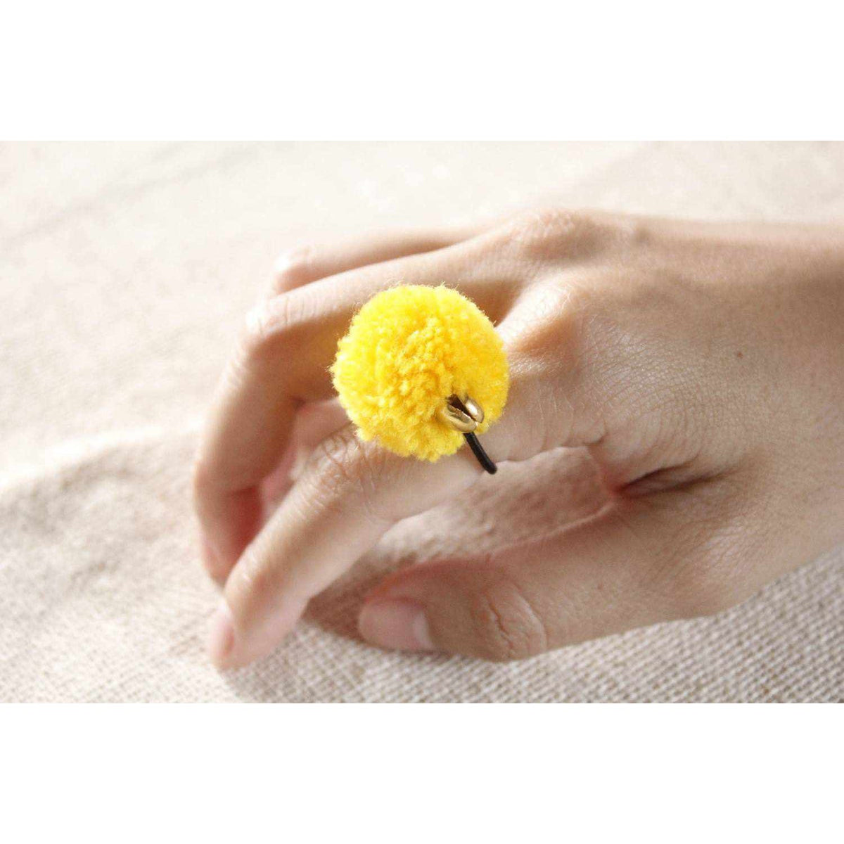 Pom Pom Elastic Ring  - Thailand