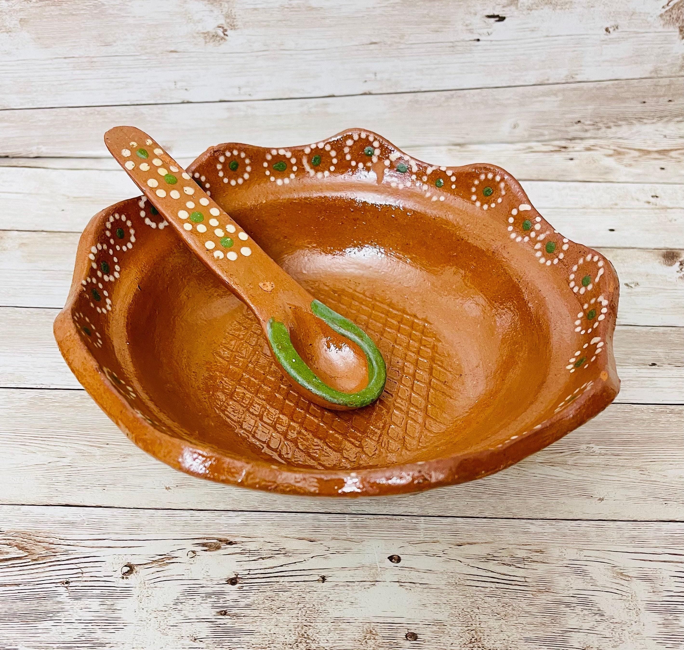 Authentic Mexican Molcajete with Spoon Molcajete Mexicano de Barro con Cuchara