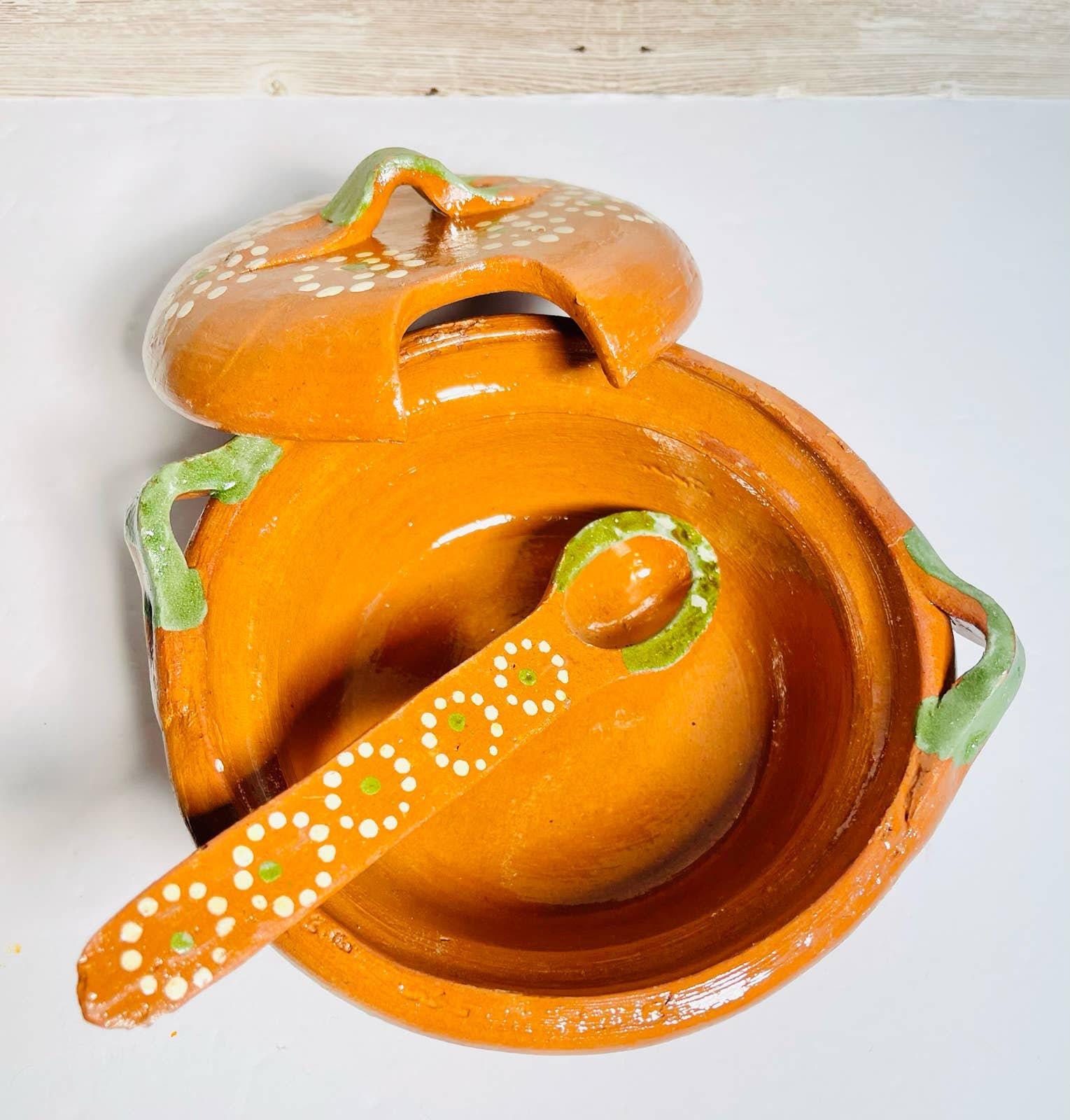 2 Mexican Casseroles 2 Cazuelas de Barro con Tapa