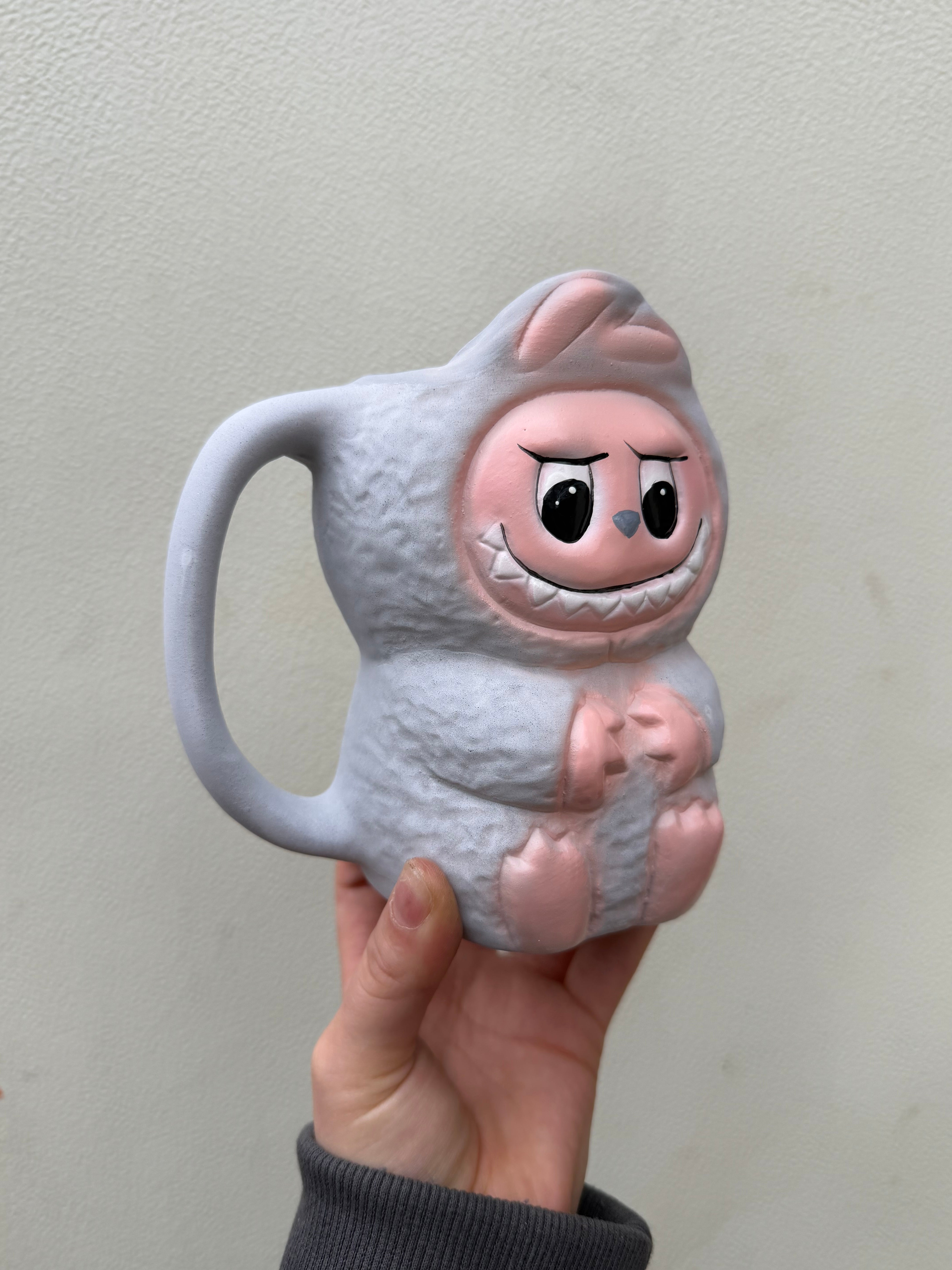 Taza de cerámica Labubu