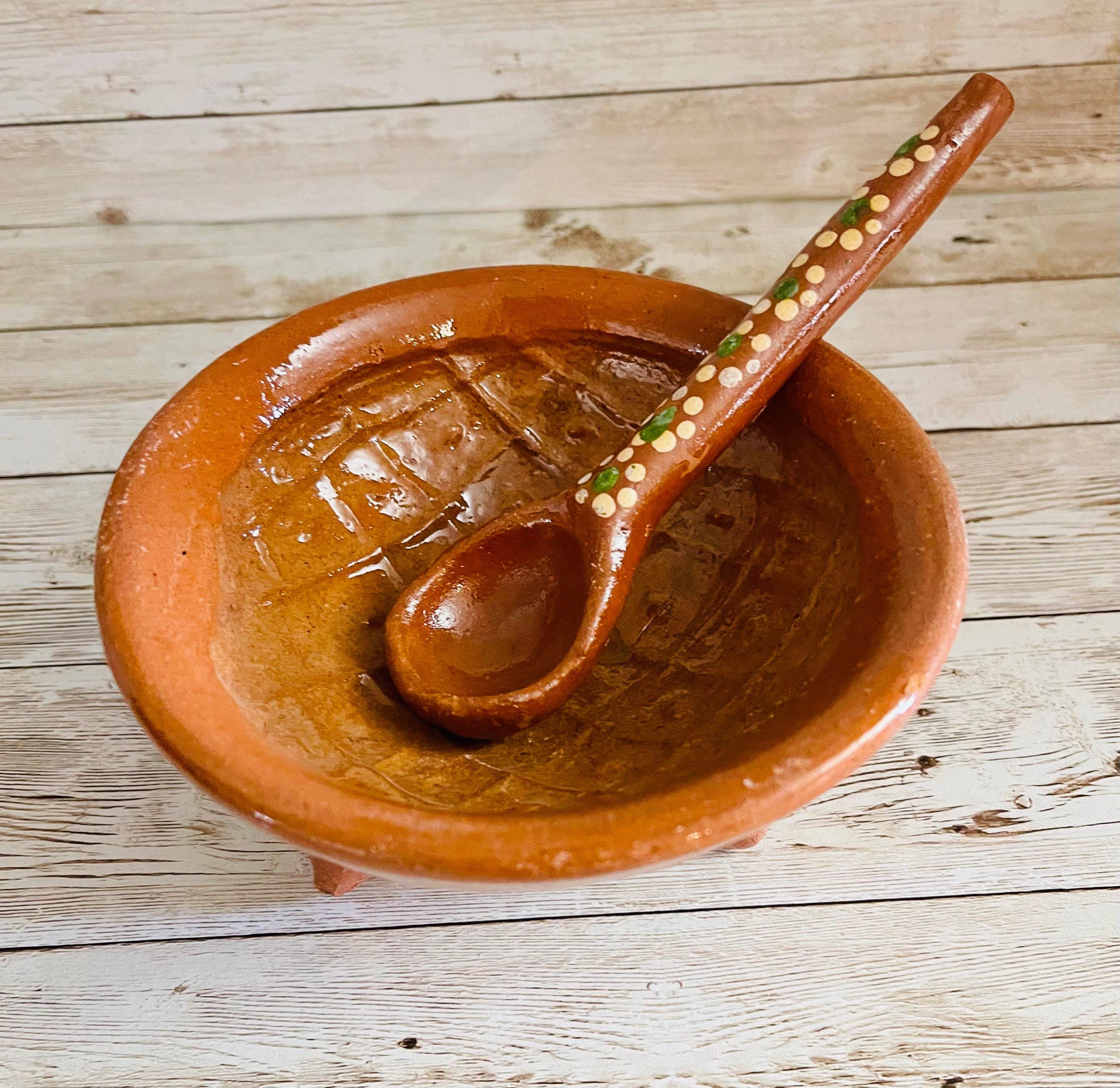 Authentic Mexican Molcajete with Spoon Molcajete Mexicano de Barro con Cuchara