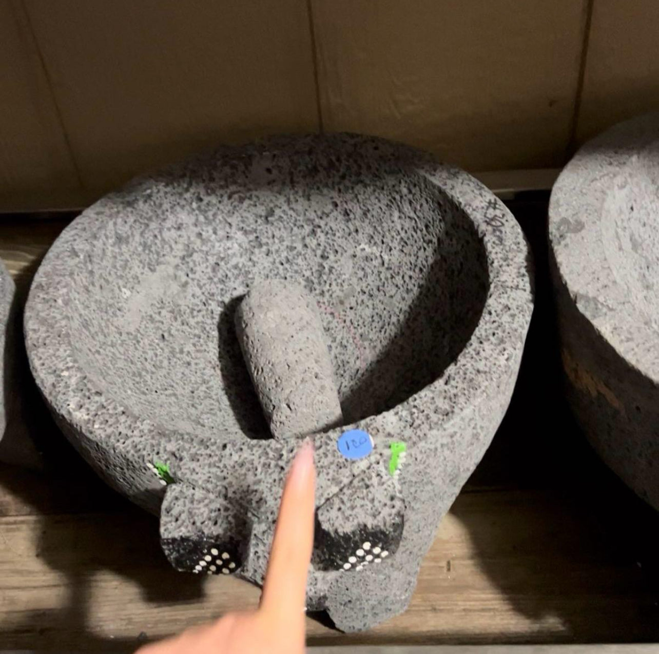 Molcajete de Cerdo Original 100% Piedra Volcánica de Lava Mortero y Mano