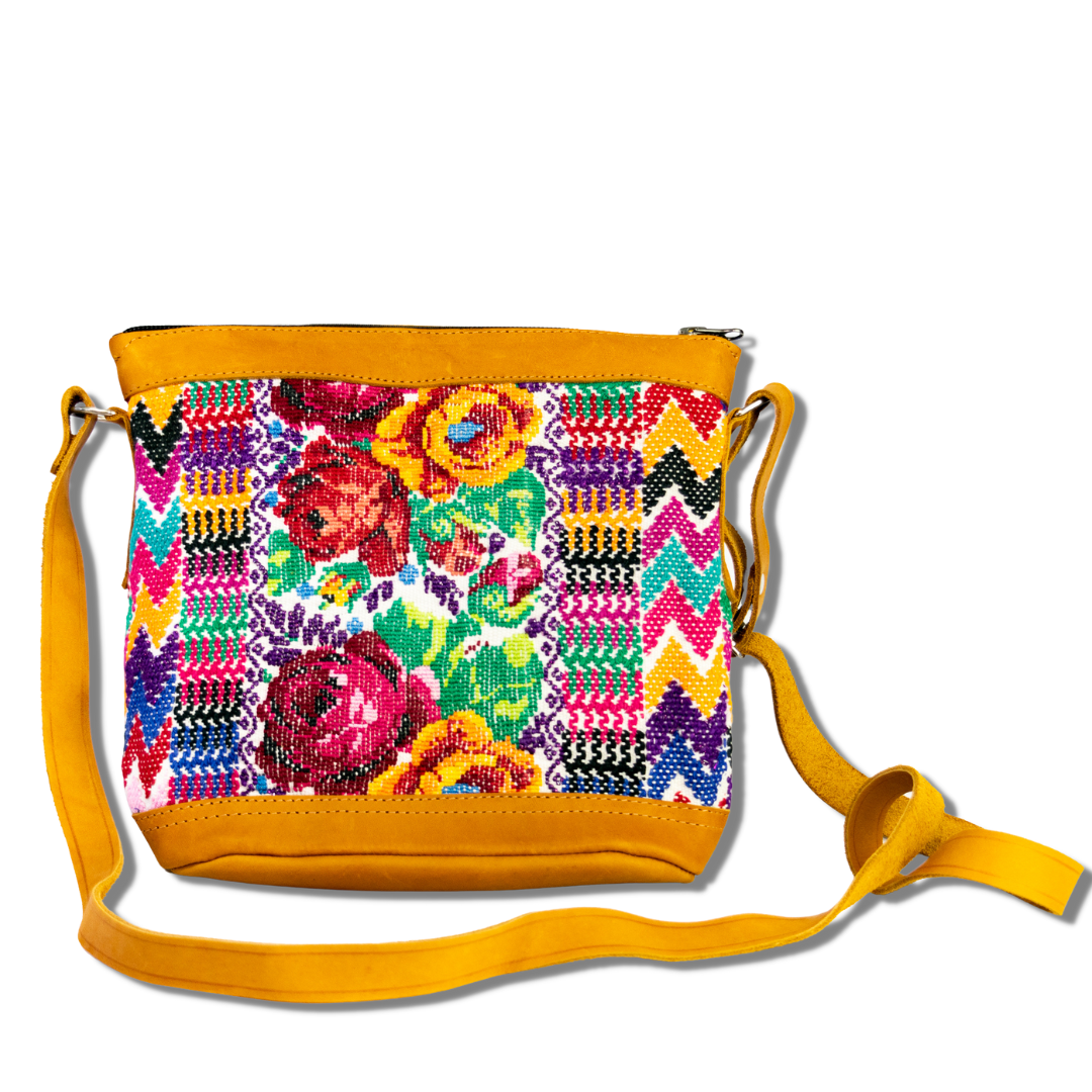 Bolso bandolera de cuero reciclado huipil con correa ajustable - Guatemala