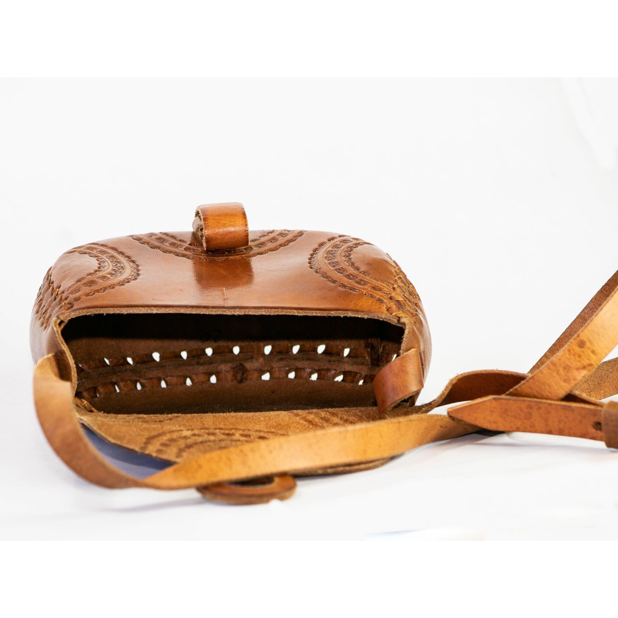 Bandolera de cuero Alicia con diseño estampado - México