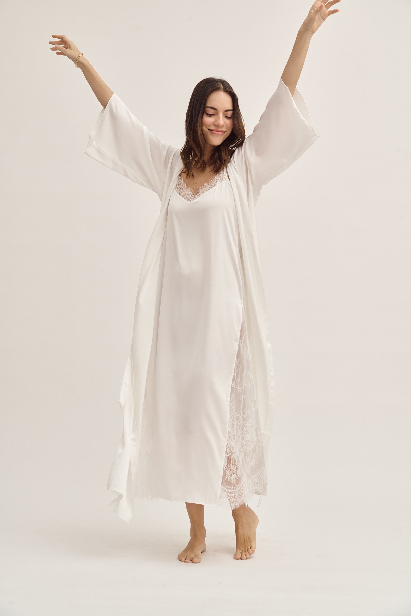 Conjunto nupcial de kimono y vestido de seda lavable