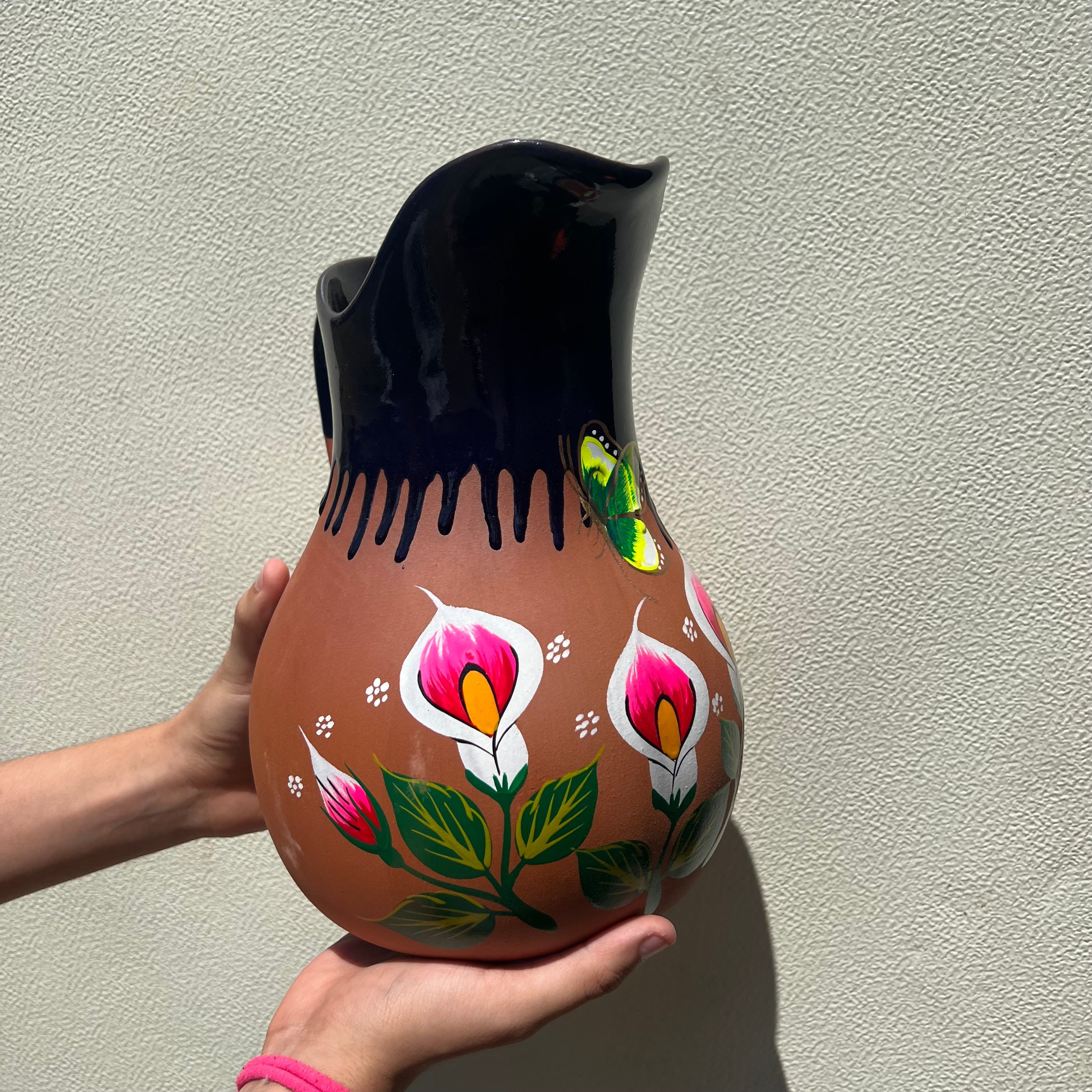 Juego de jarra y tazas de cerámica