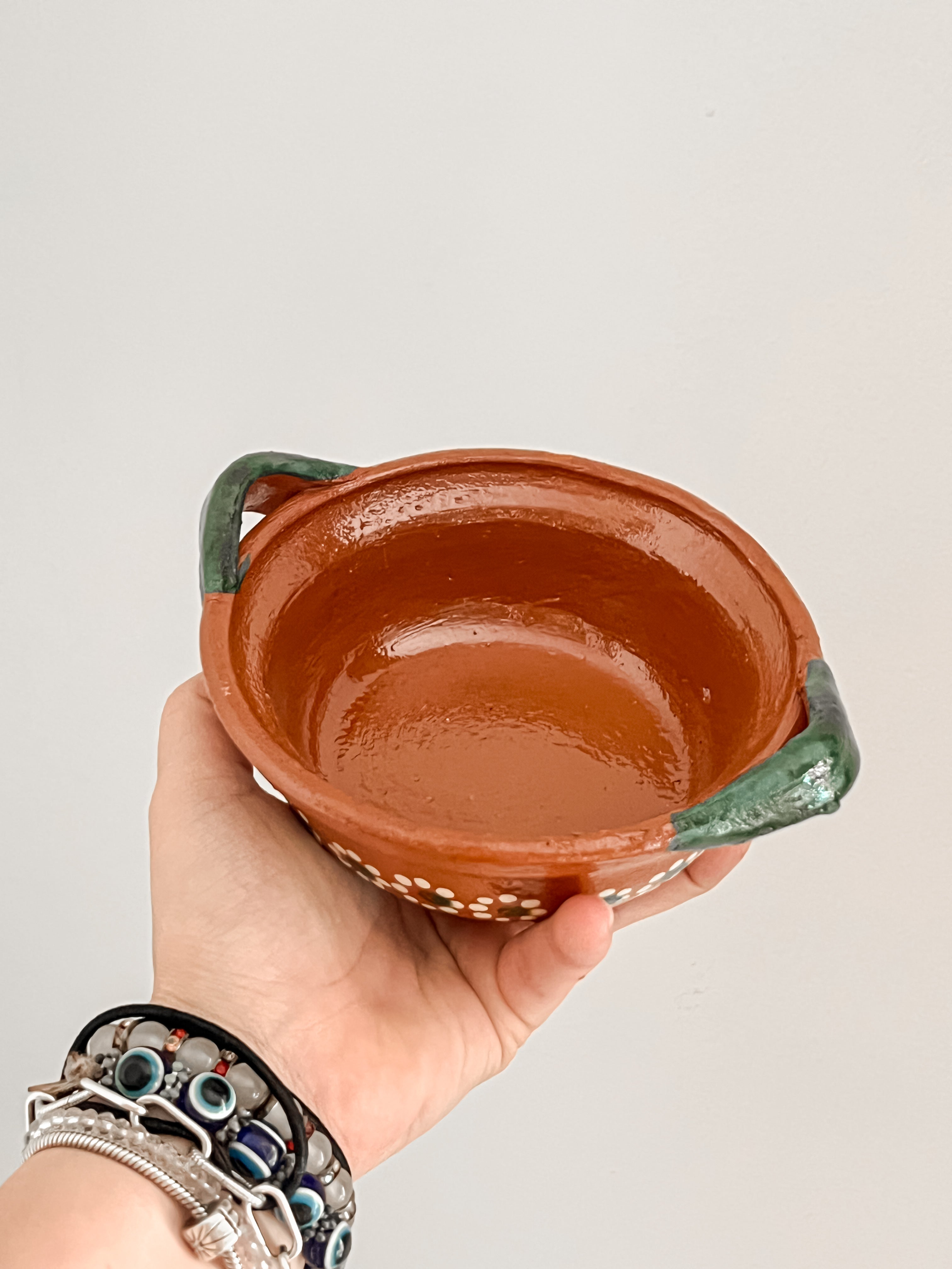 Salsero Pequeño de Barro Mexicano Asas Verdes