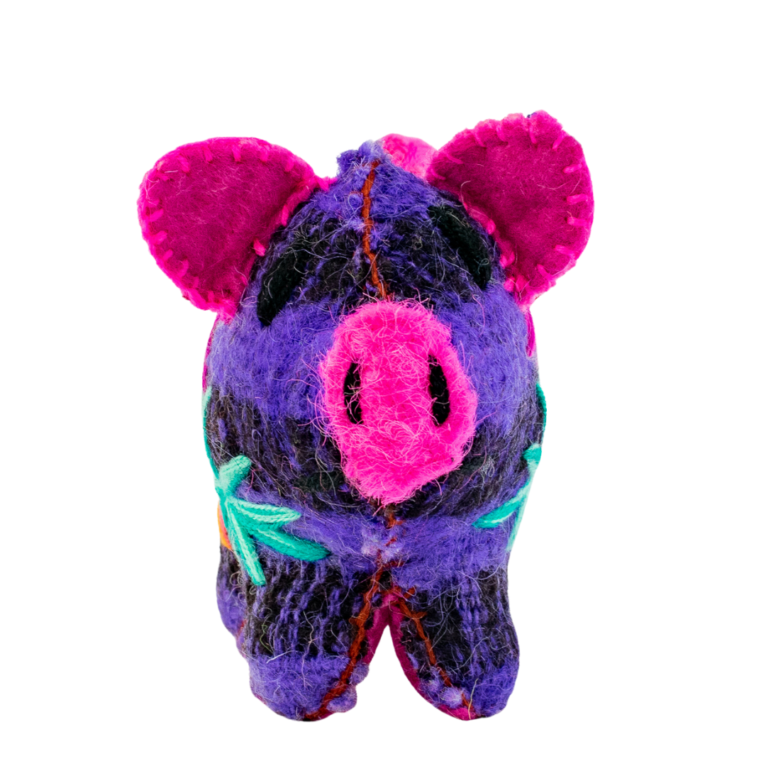 Rosie the Pig: Decoración boho de lana reciclada - México