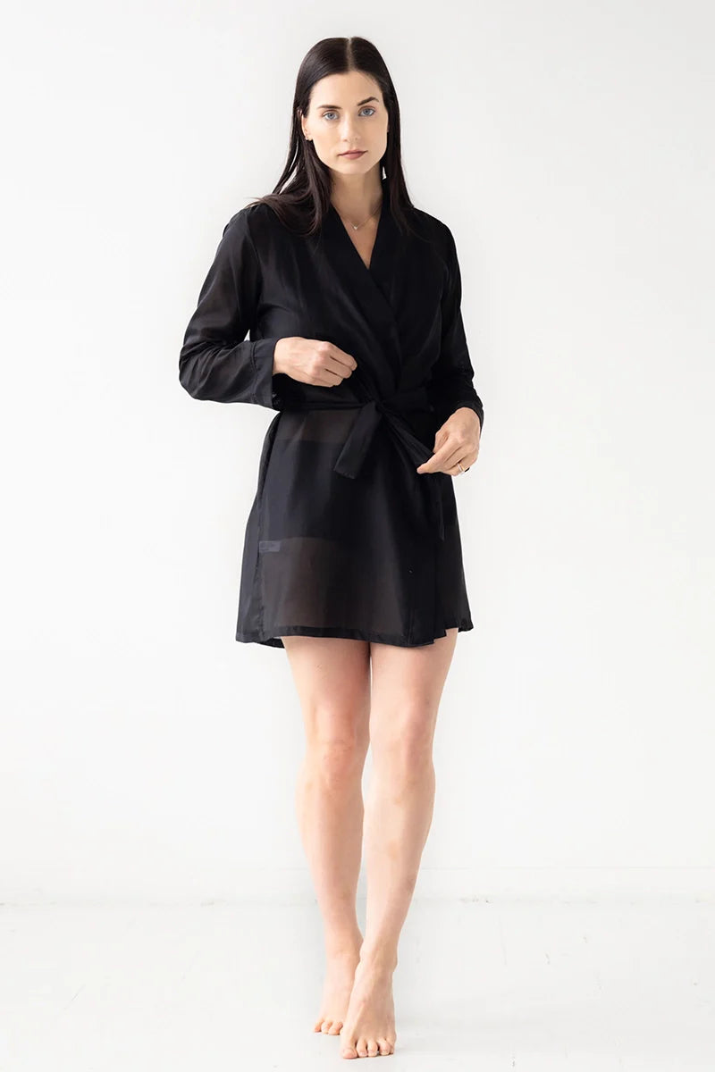 Bata corta clásica de algodón/seda de 84 cm