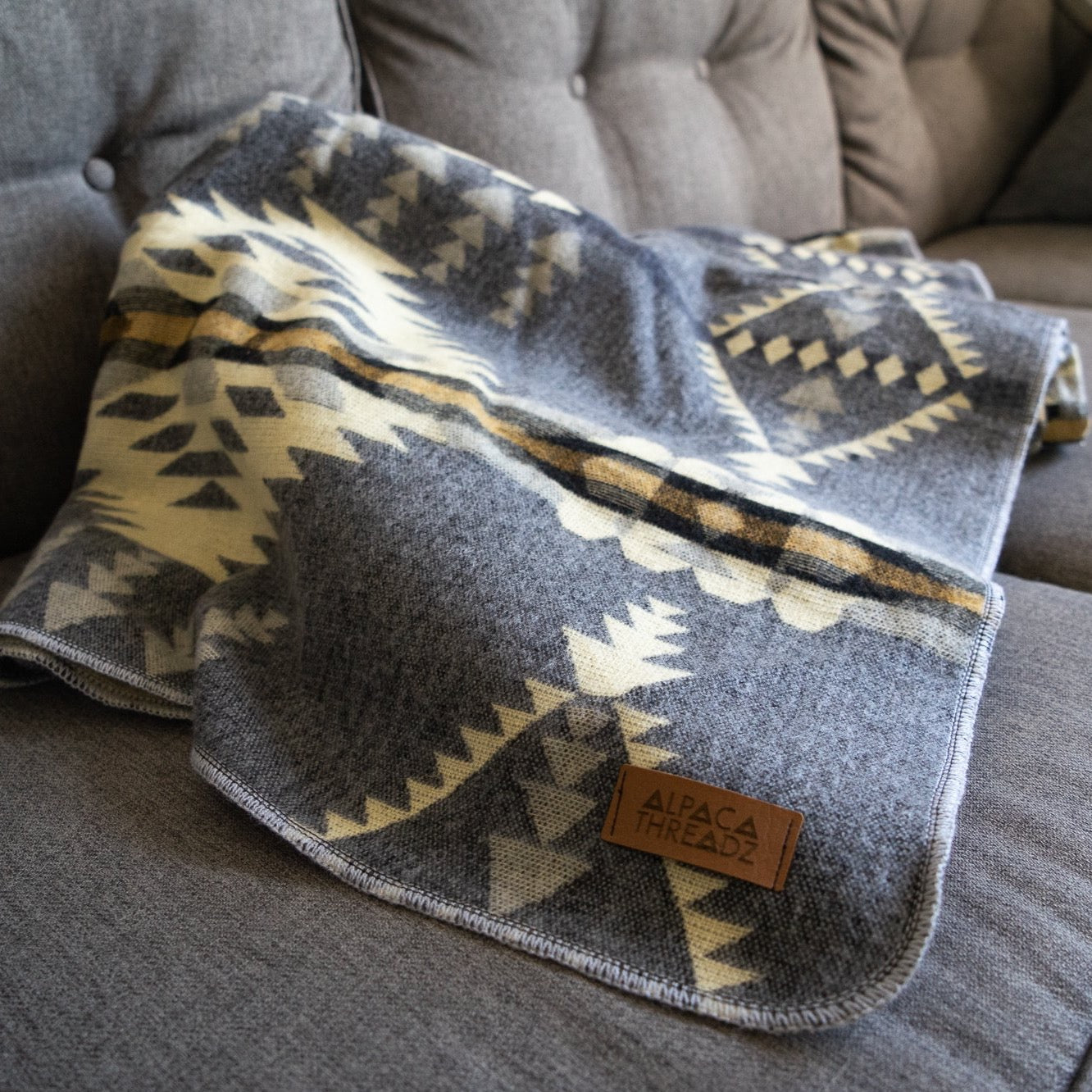 Manta de Lana de Alpaca Andina - Nube