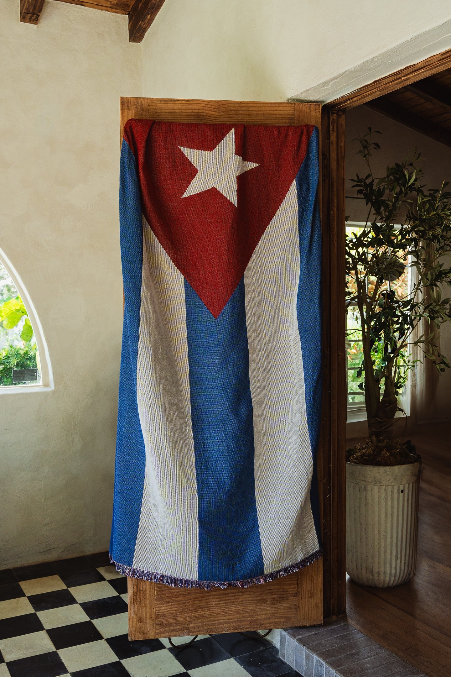 Cuba Flag Woven Throw Blanket