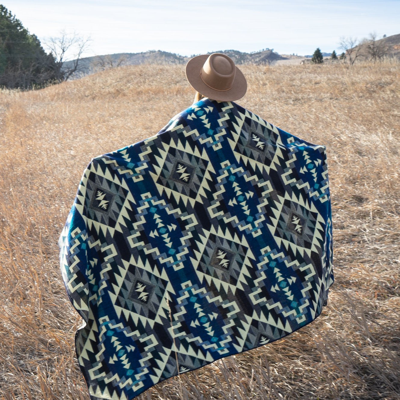 Manta de lana de alpaca andina - Chakana azul