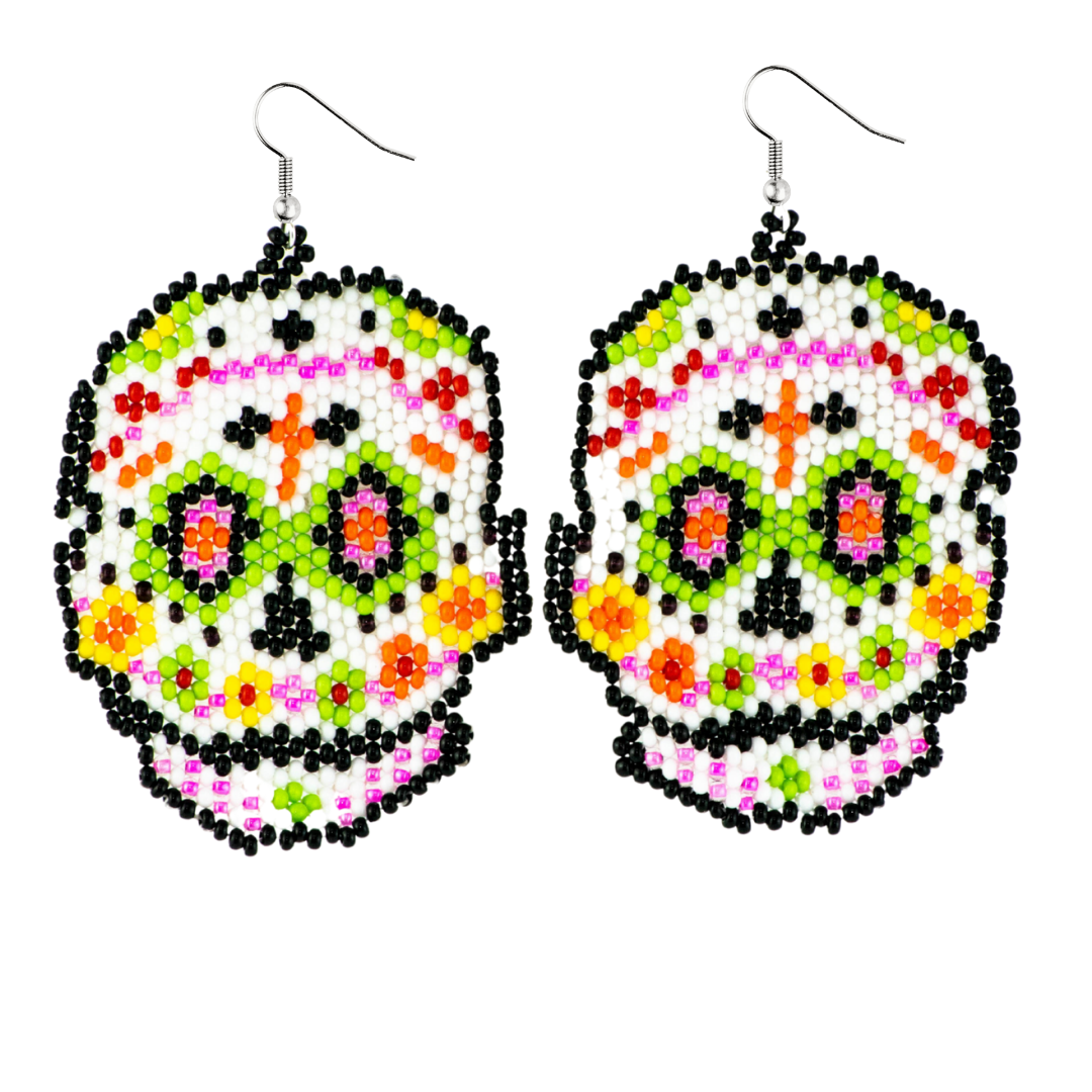 Pendientes de calavera de azúcar con cuentas de semillas - Guatemala