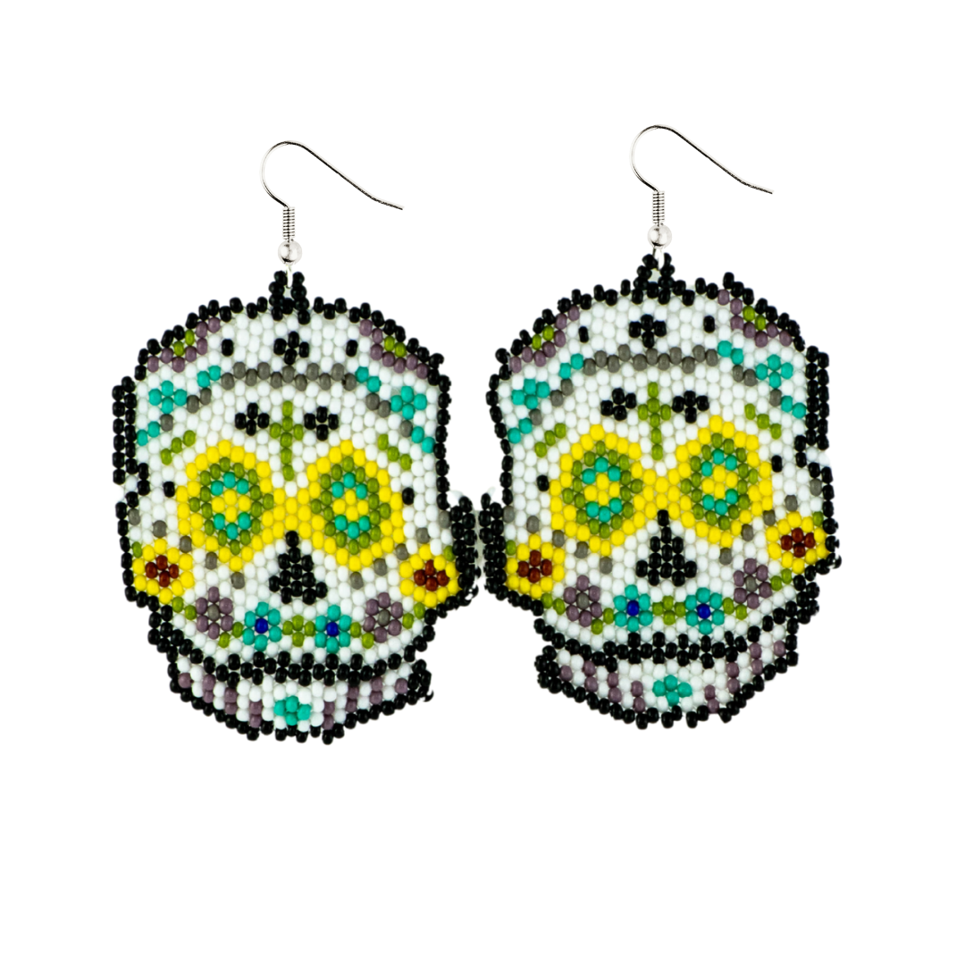 Pendientes de calavera de azúcar con cuentas de semillas - Guatemala