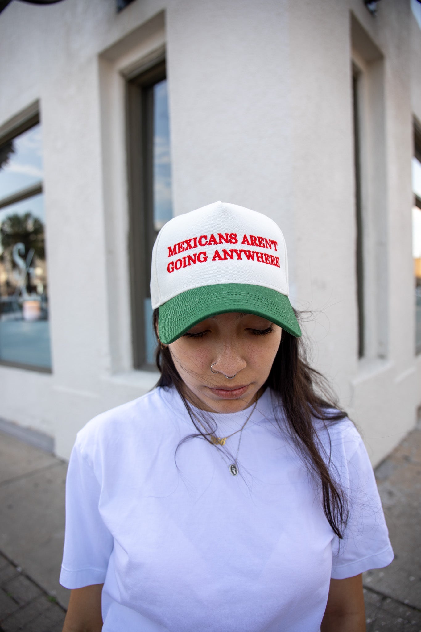 Recuperando la gorra de camionero de MAGA
