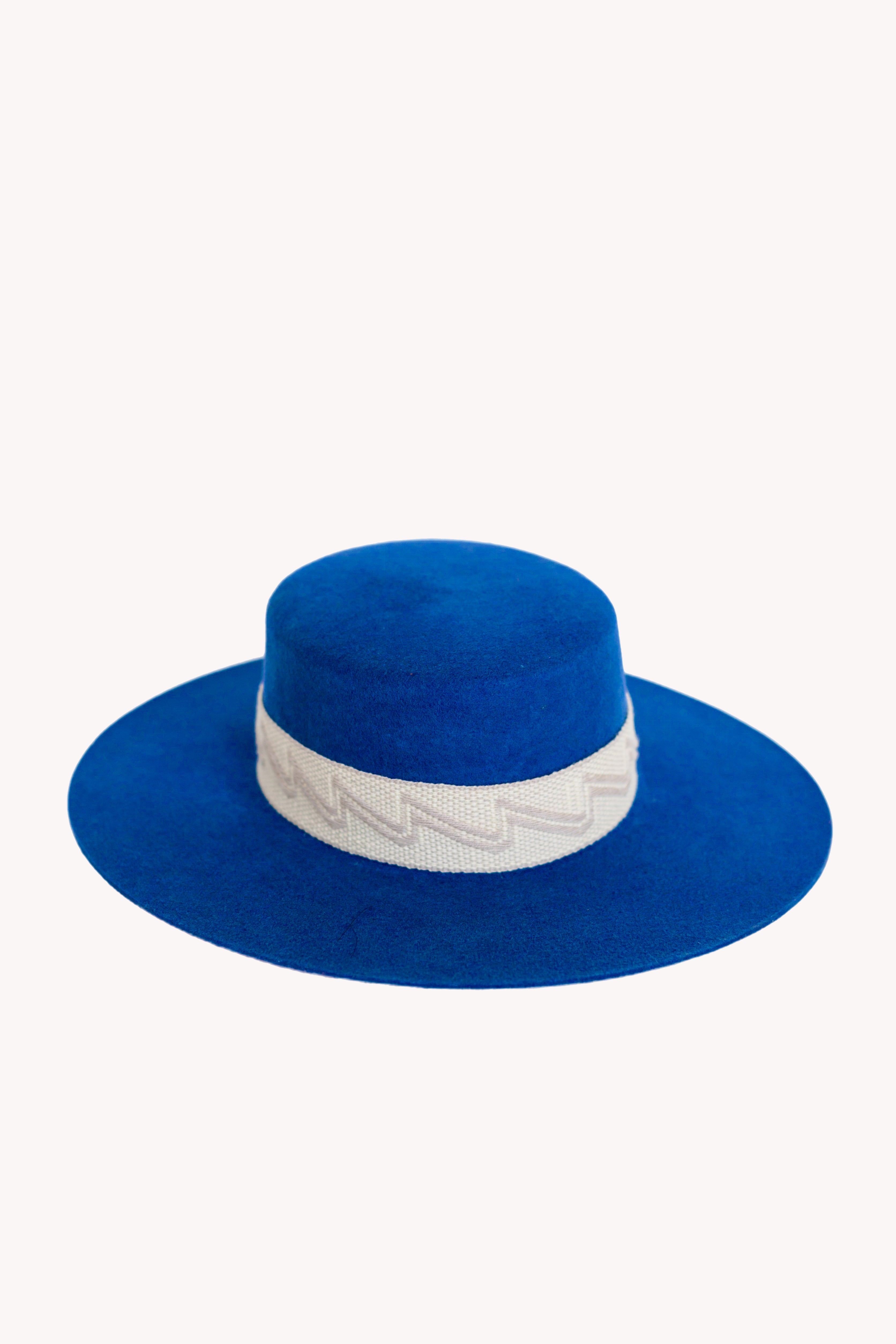 Sombrero español azul eléctrico