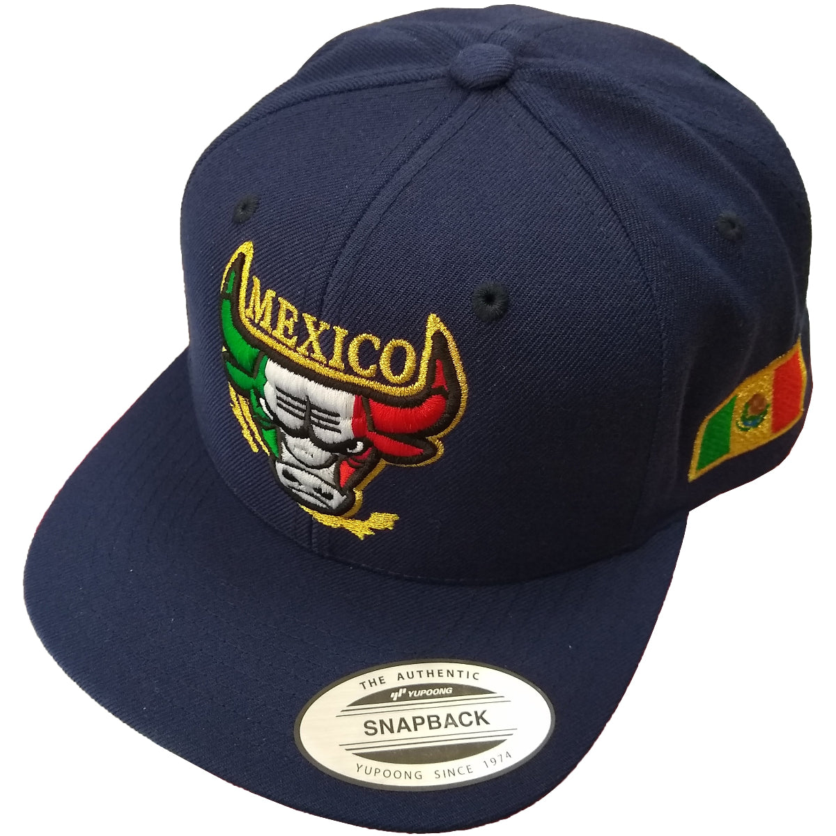 Gorra azul marino bordada con logo de toro mexicano SnapBack