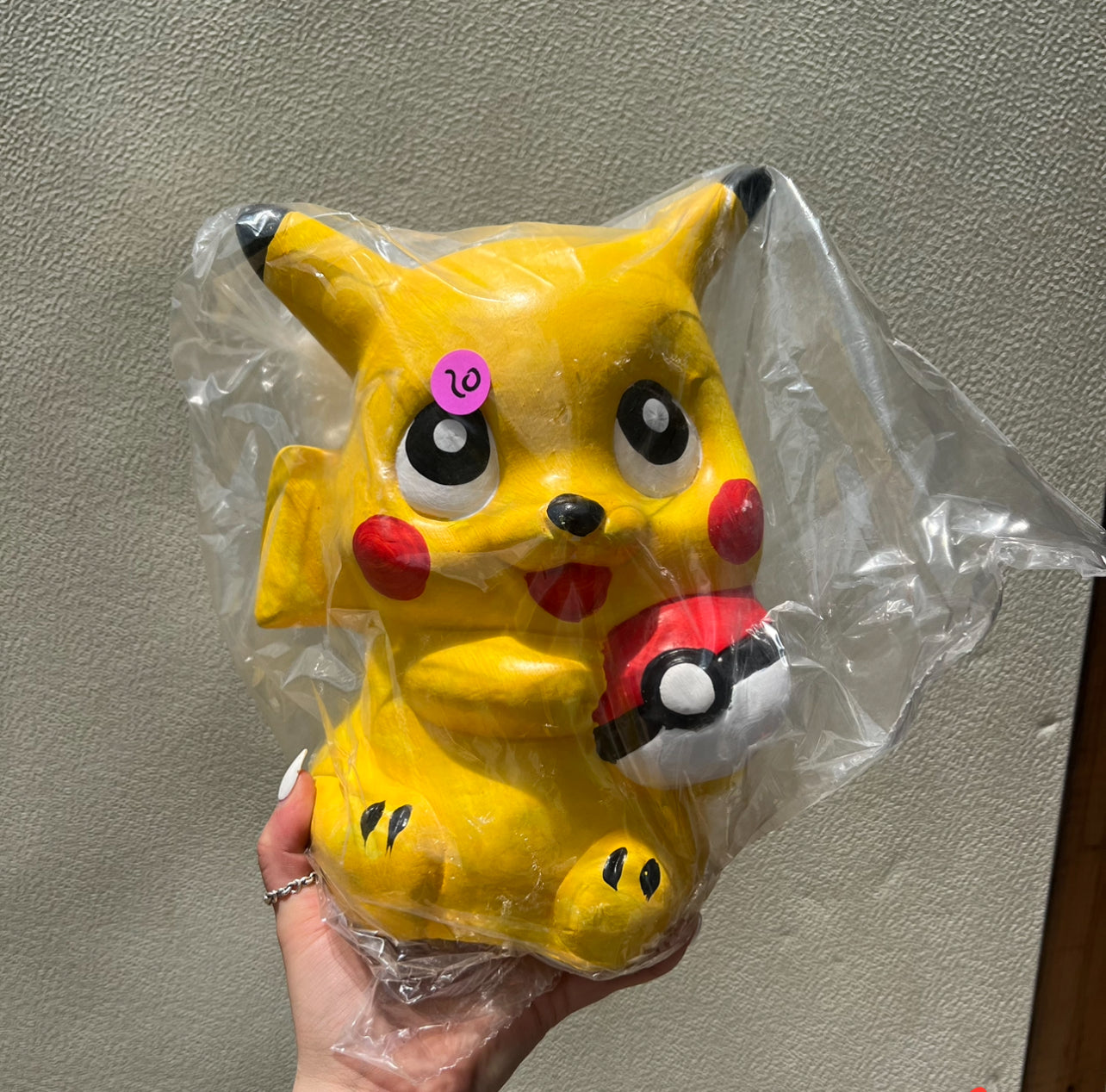 Hucha de cerámica de Pikachu