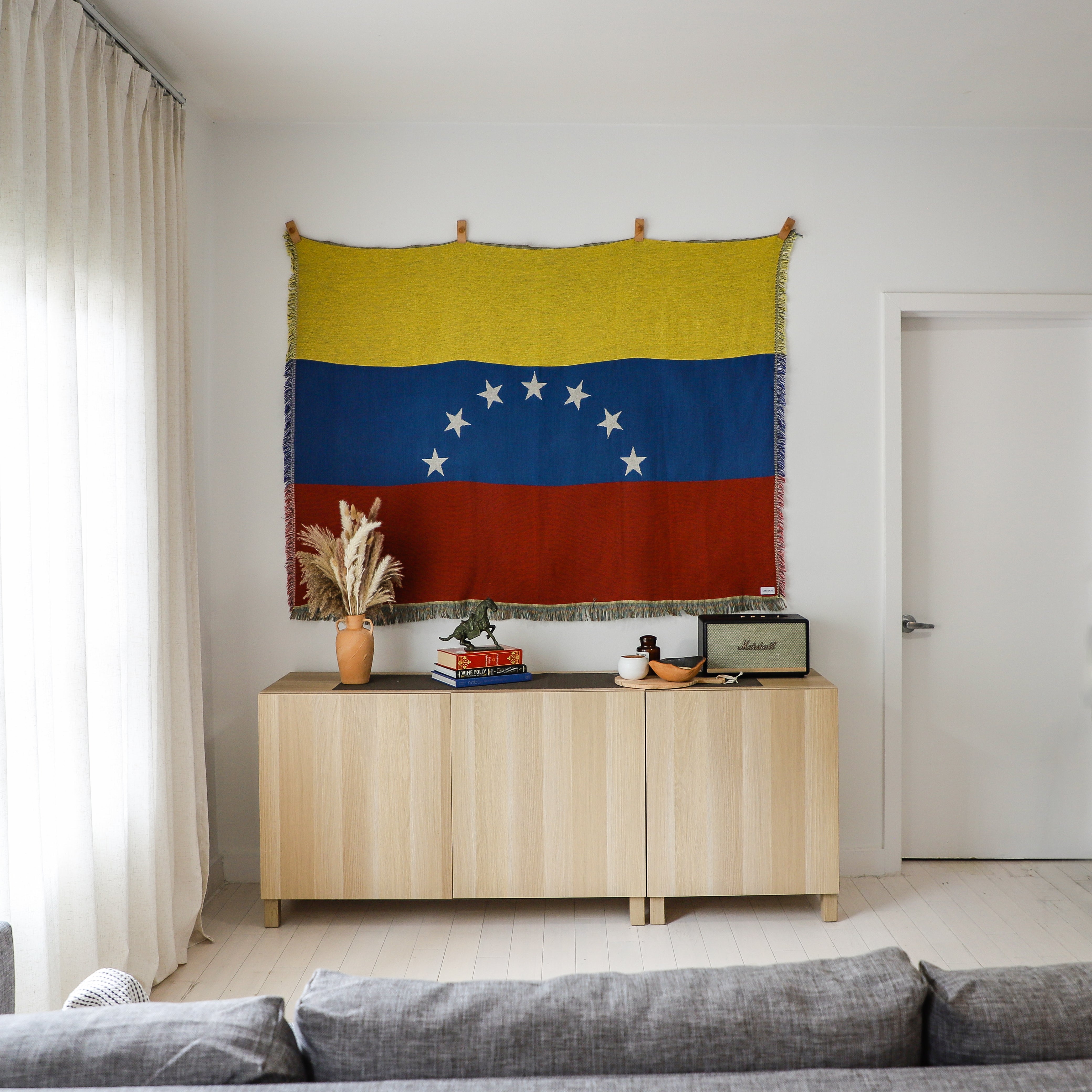 Venezuela 7 Stars Flag  Woven Throw Blanket