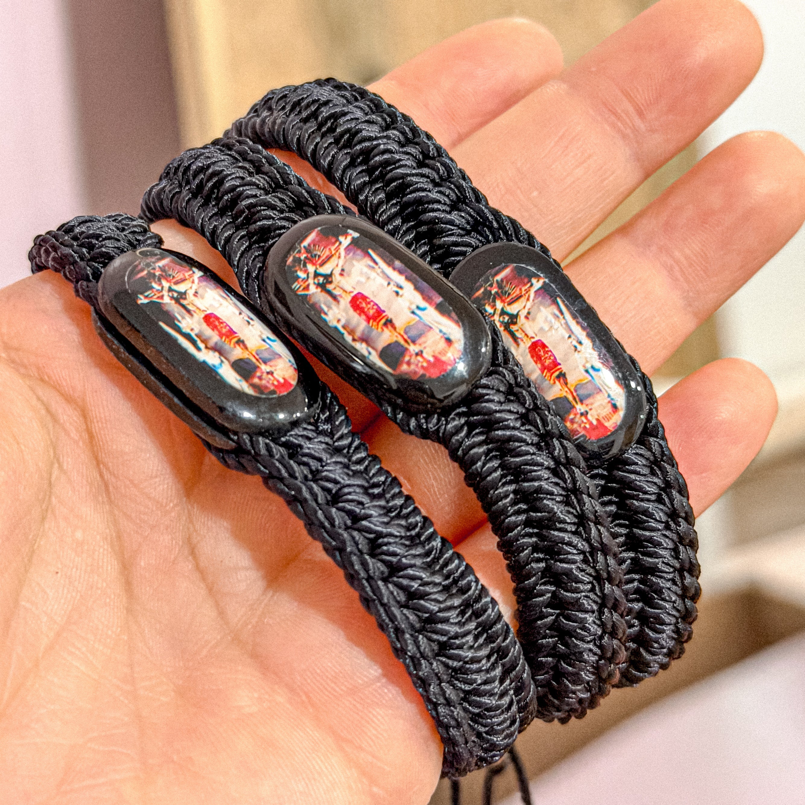 Pulsera Ajustable Jesucristo Negra