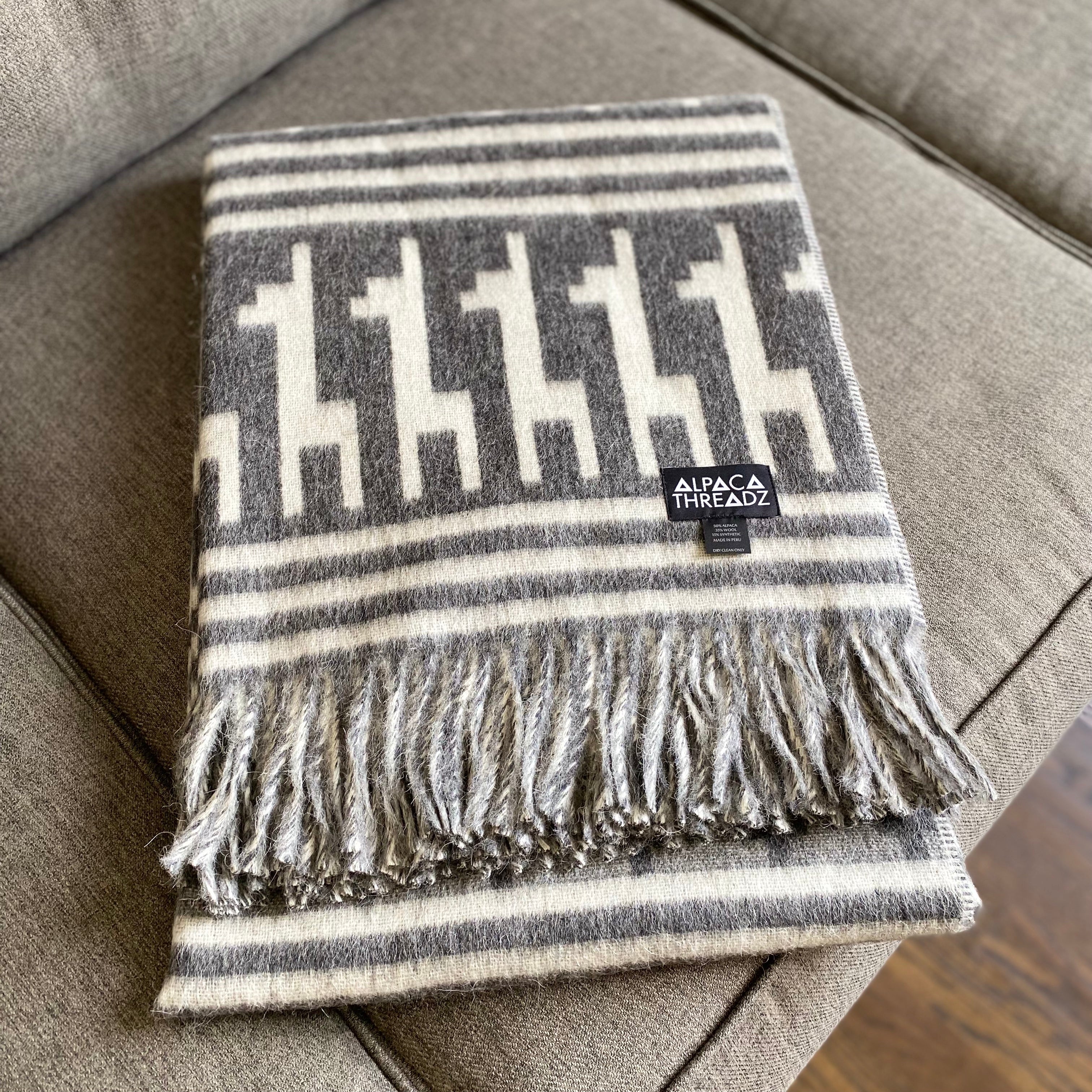 Manta de lana de alpaca — Diseño de alpaca