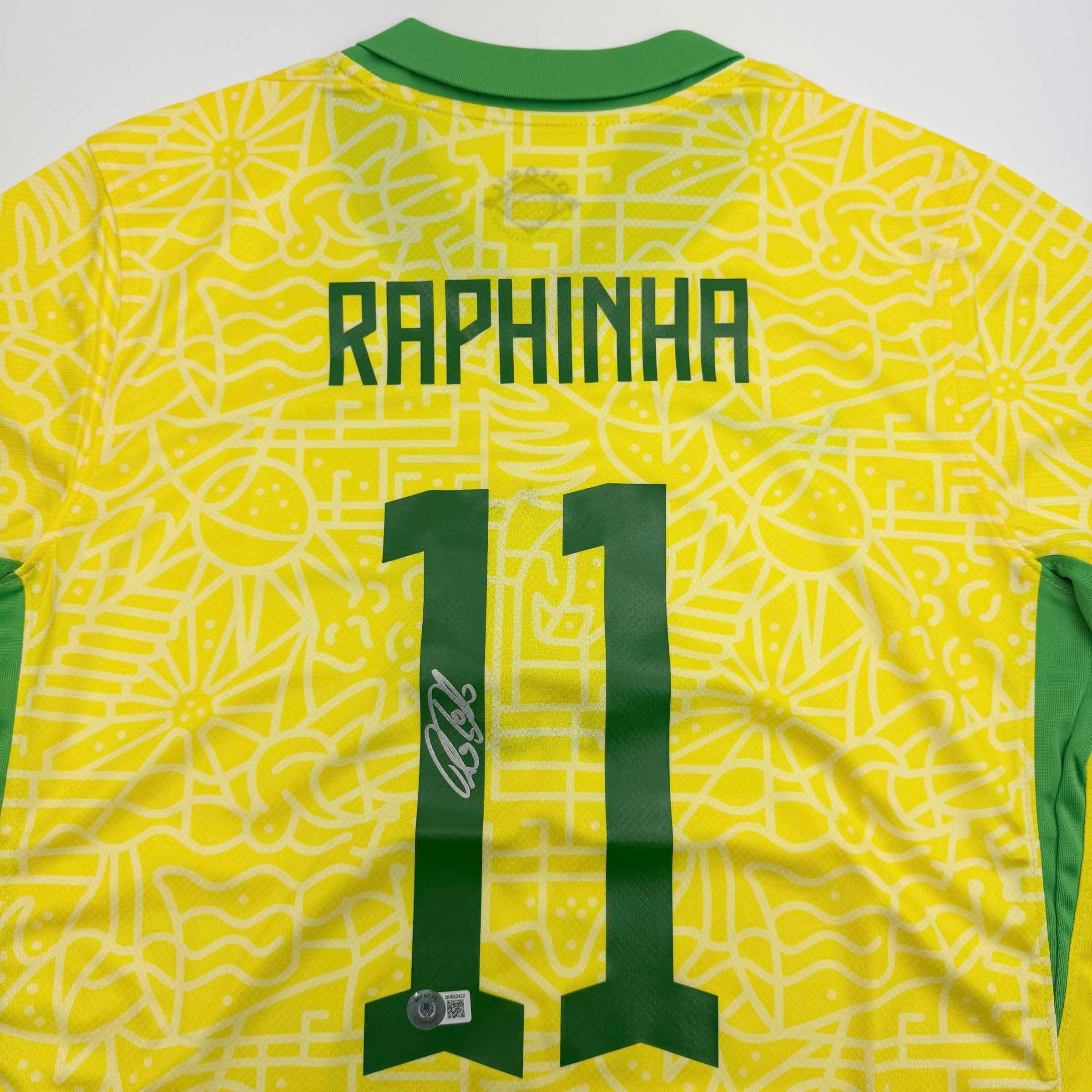 Camiseta de fútbol amarilla de Brasil, autografiada/firmada por Raphinha Raphael Belloli, con COA de Beckett BAS