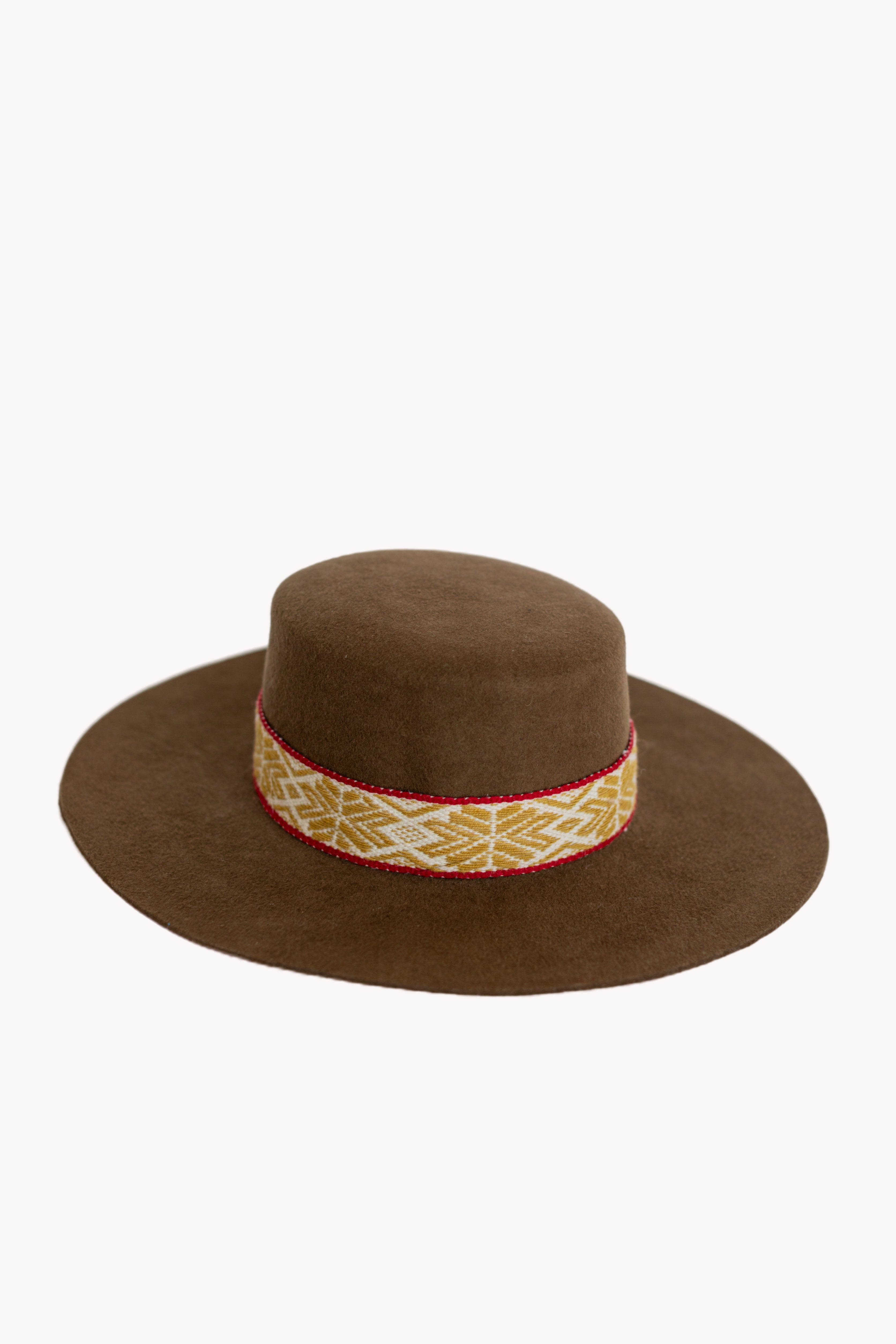 Sombrero español castaño