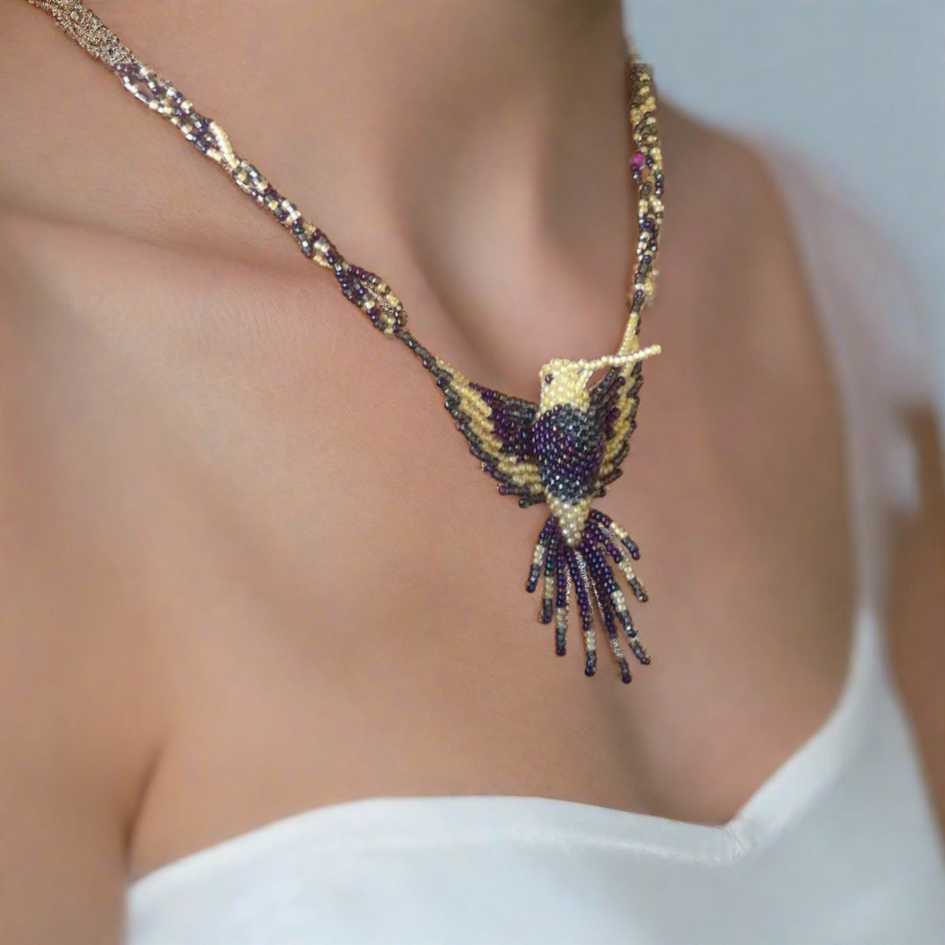 Collar de cuentas de colibrí surtido - Guatemala