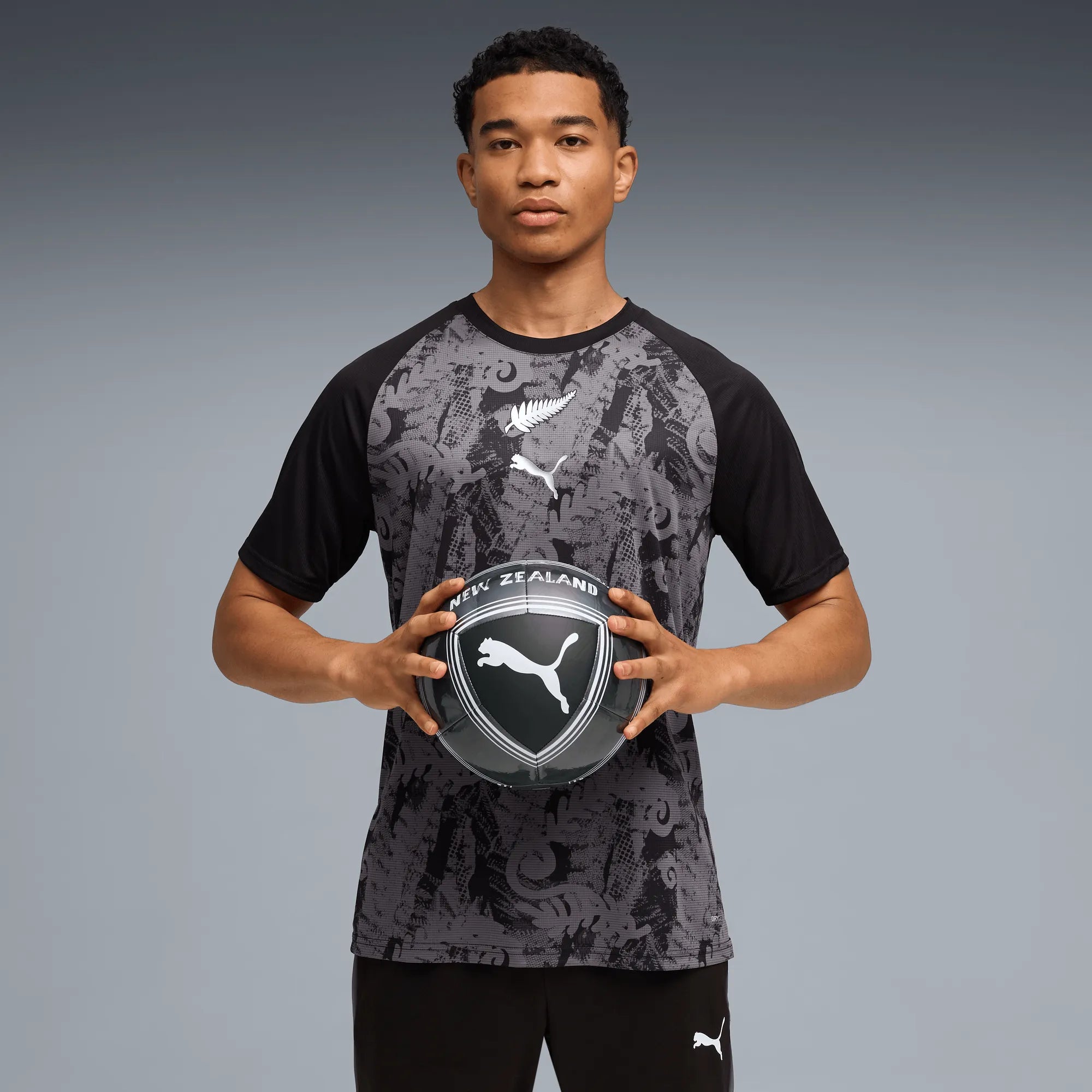 Puma 2026 New Zealand Men's Pre-Match Soccer Jersey