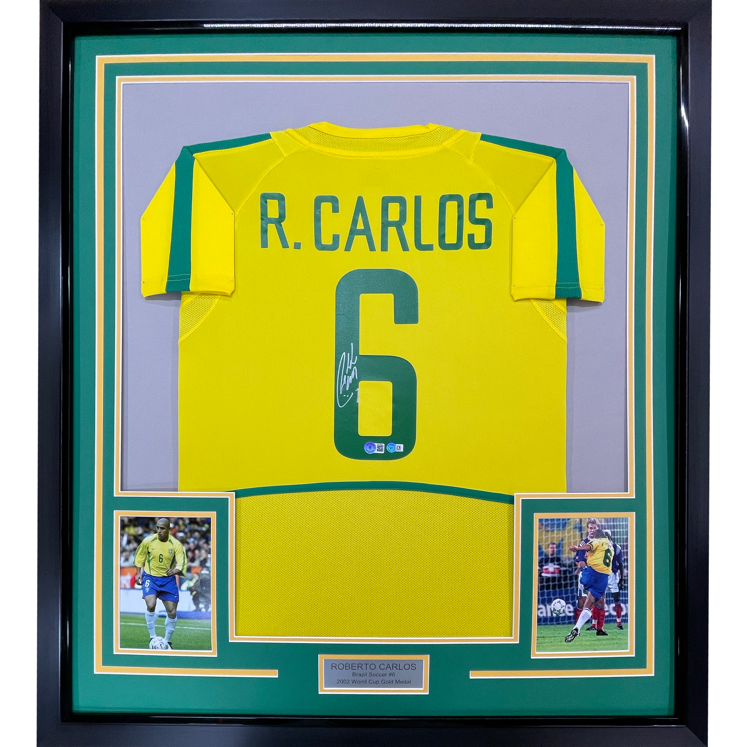 Camiseta de fútbol amarilla de Brasil de Roberto Carlos, 35x39, enmarcada, autografiada/firmada, Beckett BAS COA