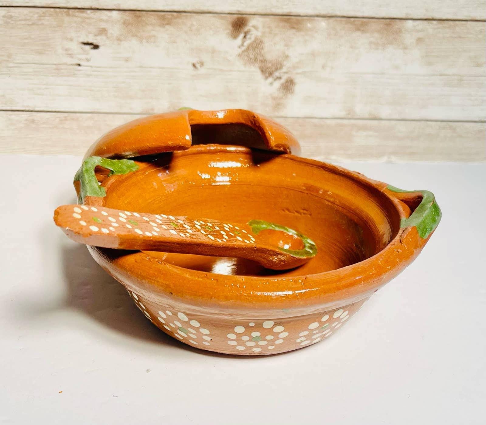 2 Mexican Casseroles 2 Cazuelas de Barro con Tapa
