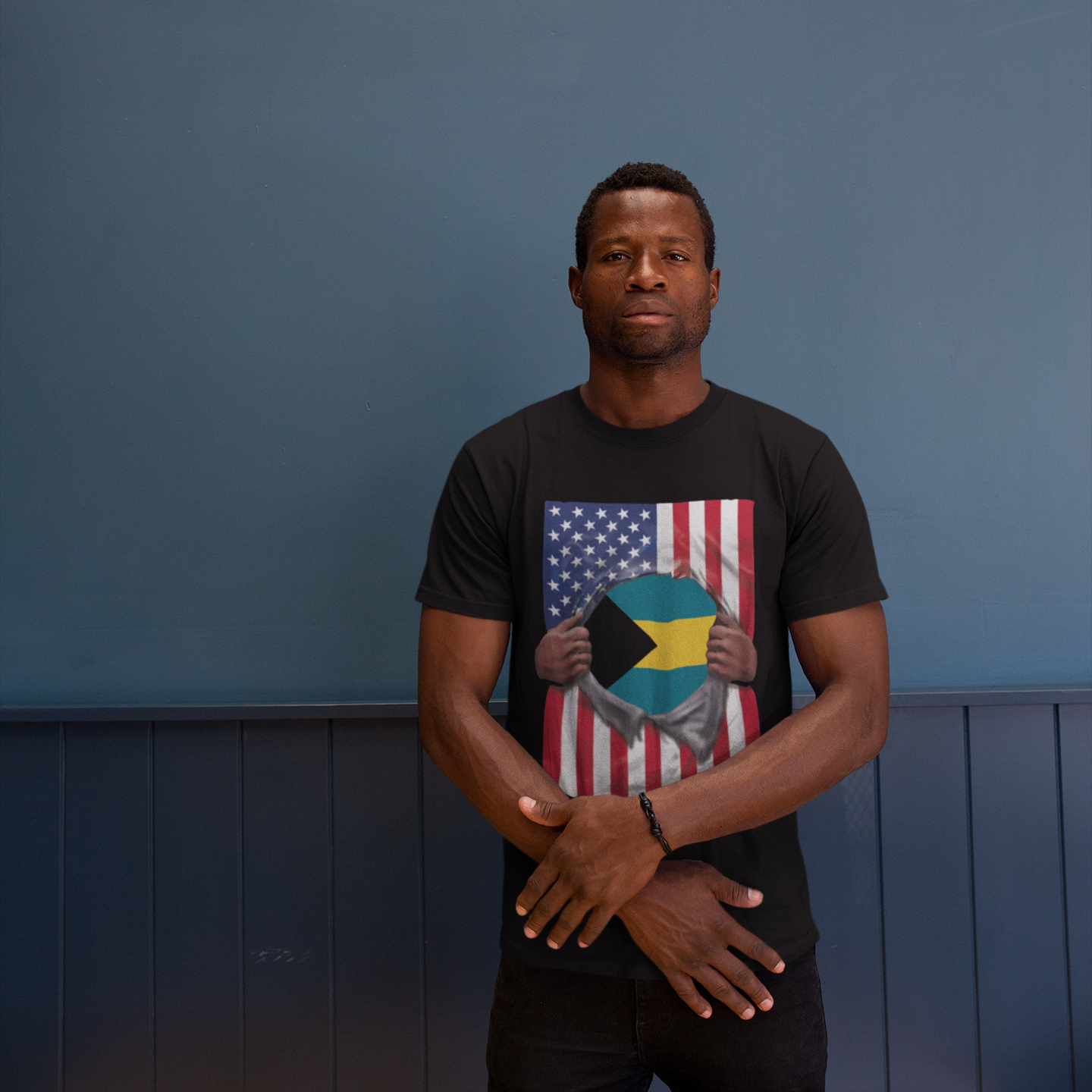 Camiseta Bandera de Bahamas + EE. UU. | Bandera de Bahamas + EE. UU. rasgada 4 de Julio | Camisetas Latinas Divertidas | 4 Colores