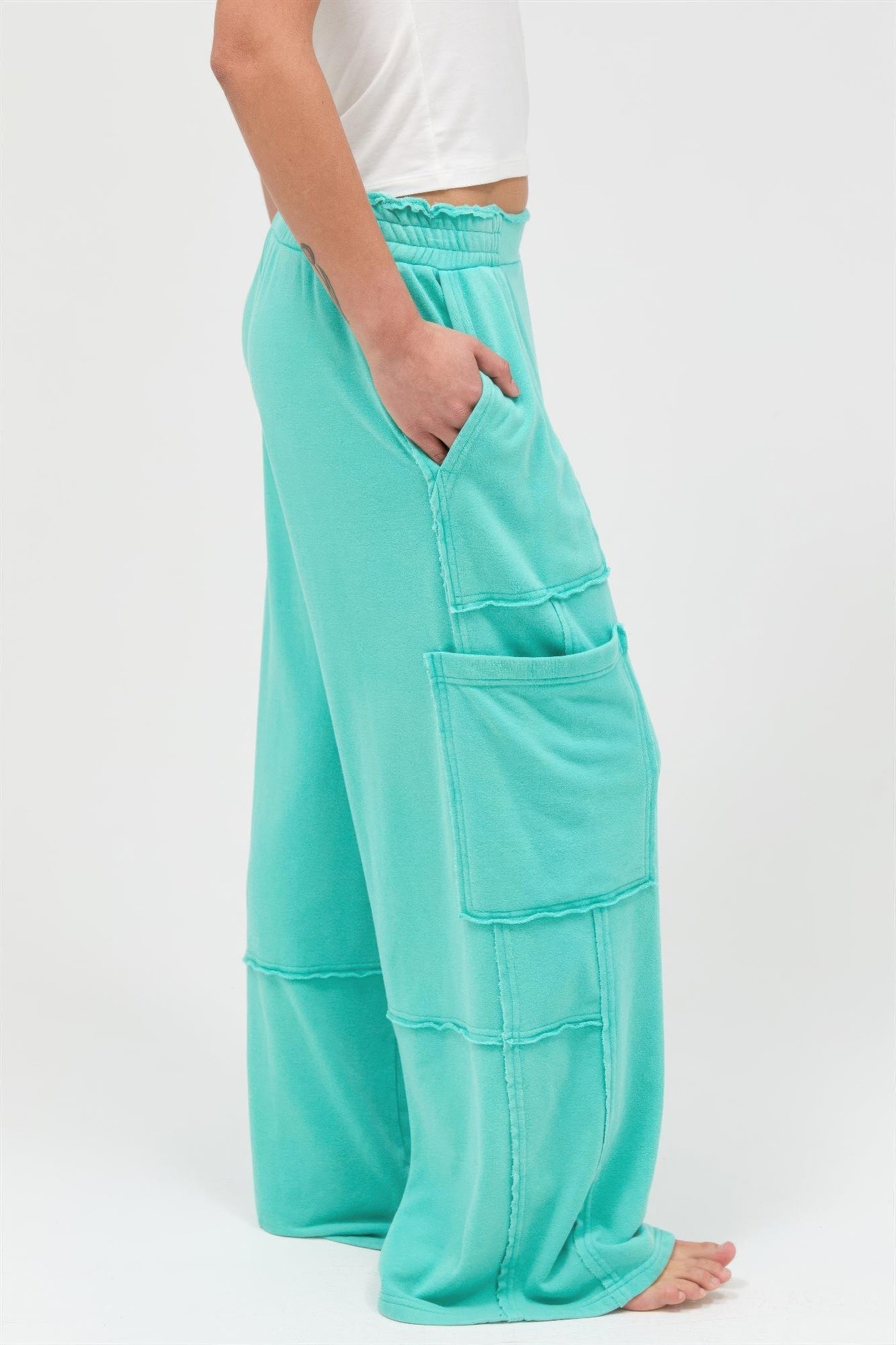 Comfortable Women's Cargo Pants for Travel Adventures
