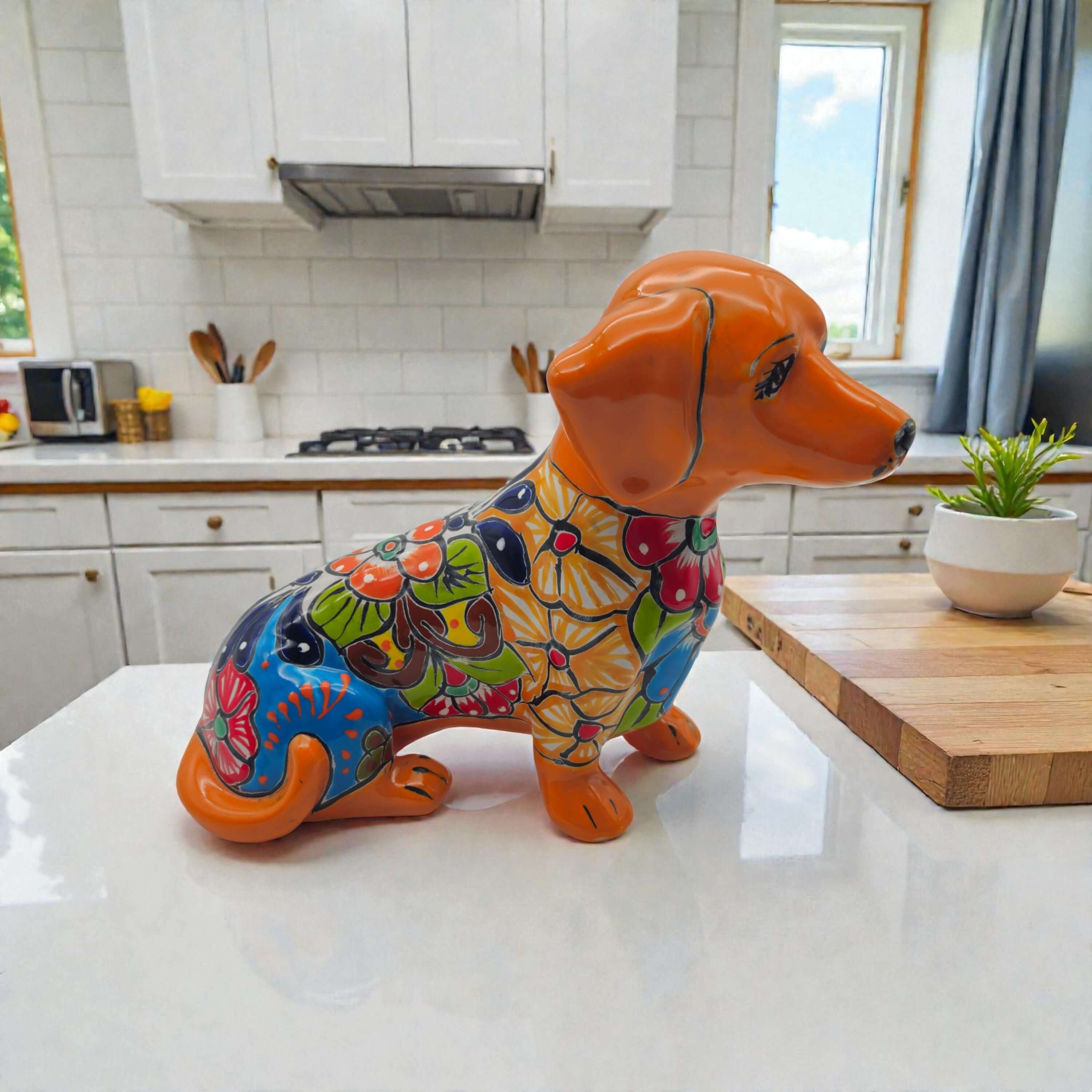 Dachshund de Talavera colorido | Figura de perro de cerámica mexicana