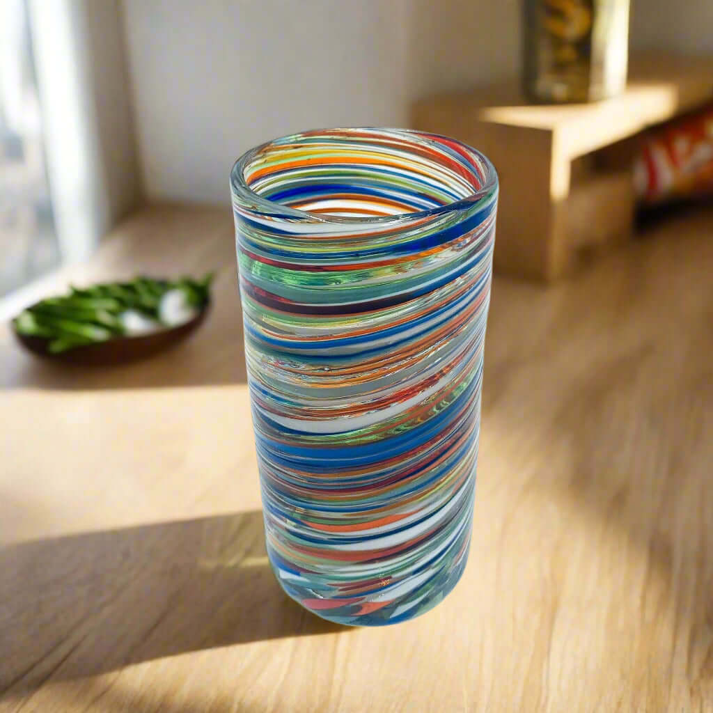 Vaso Colorido Soplado a Mano | Vidrio Mexicano con Espiral de Confeti