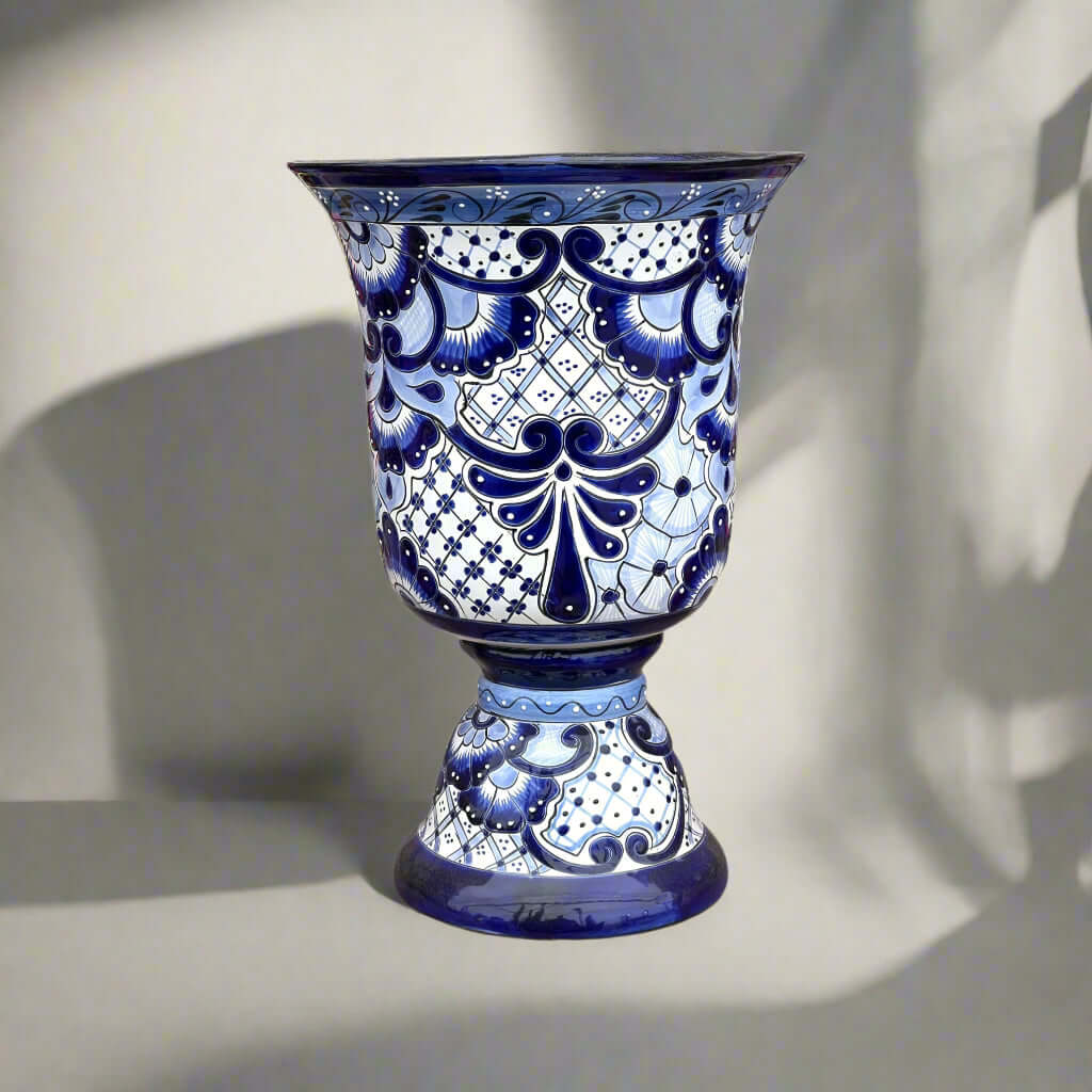Macetero XL de Talavera | Maceta de pedestal azul pintada a mano