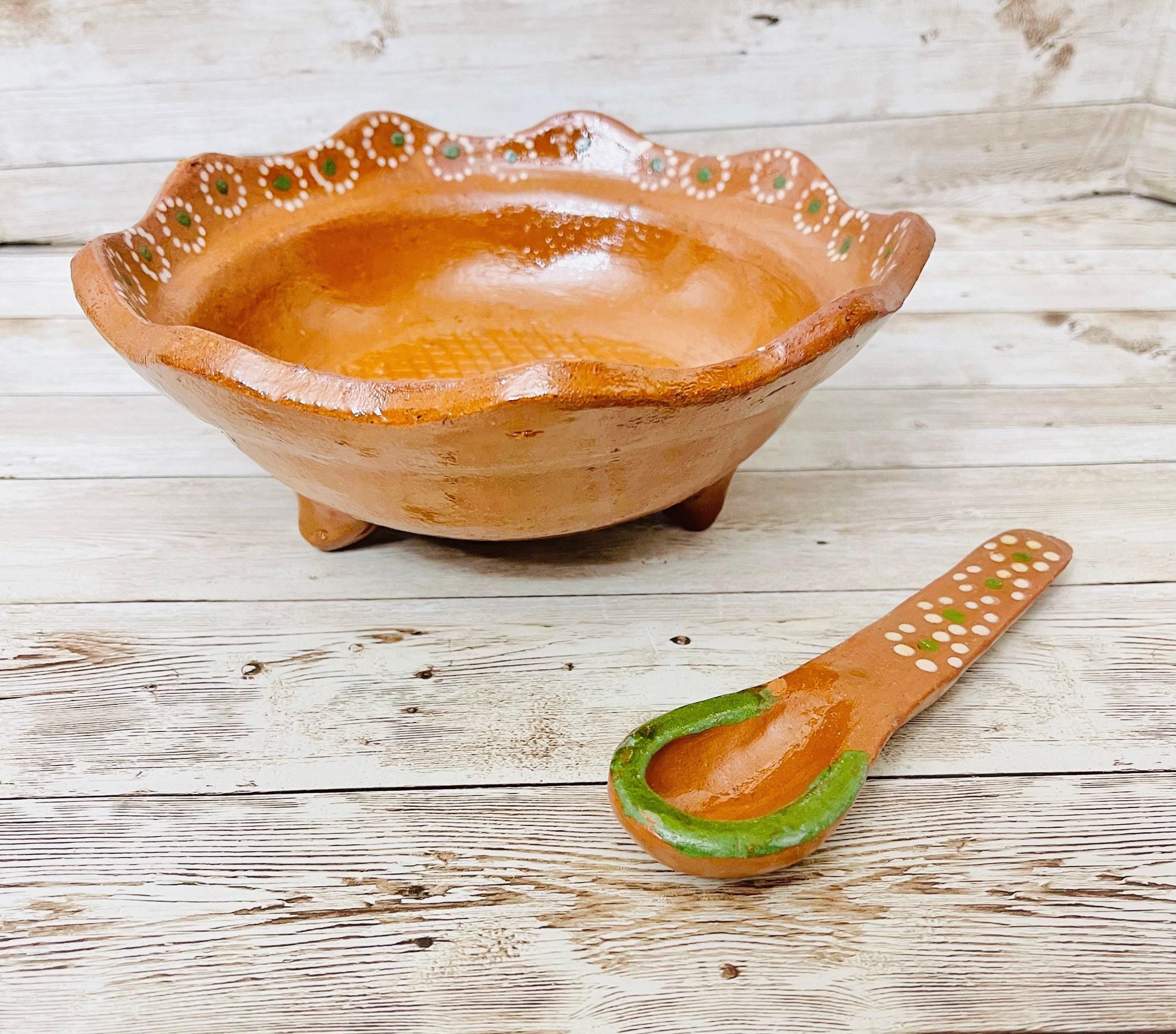 Authentic Mexican Molcajete with Spoon Molcajete Mexicano de Barro con Cuchara
