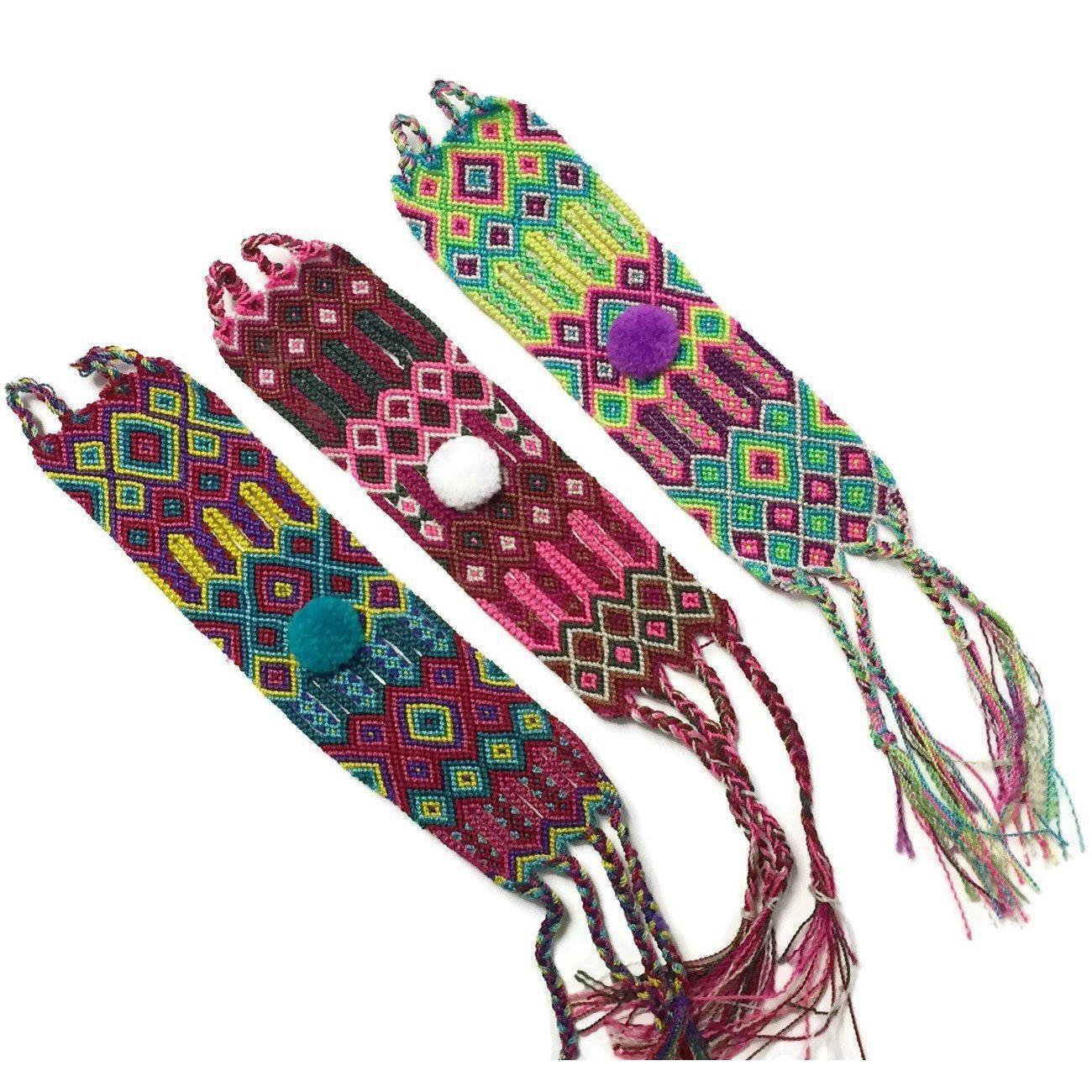 Pulsera de Pompones Tejida de la Amistad - México