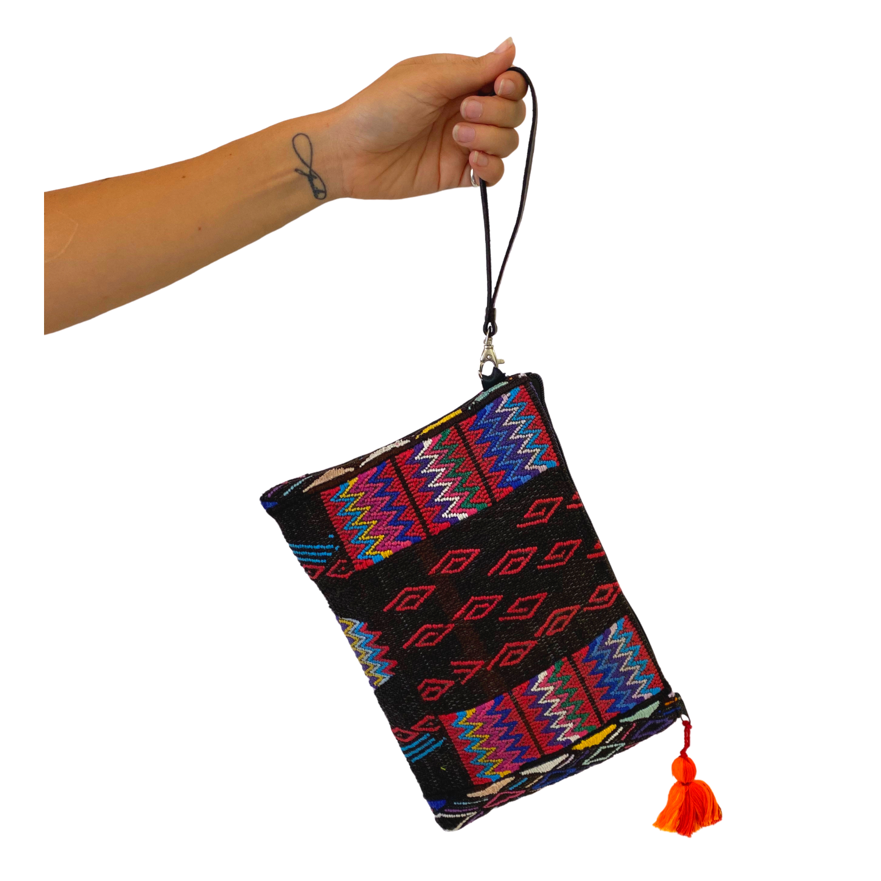 Cartera de pulsera gitana huipil reciclada - Guatemala