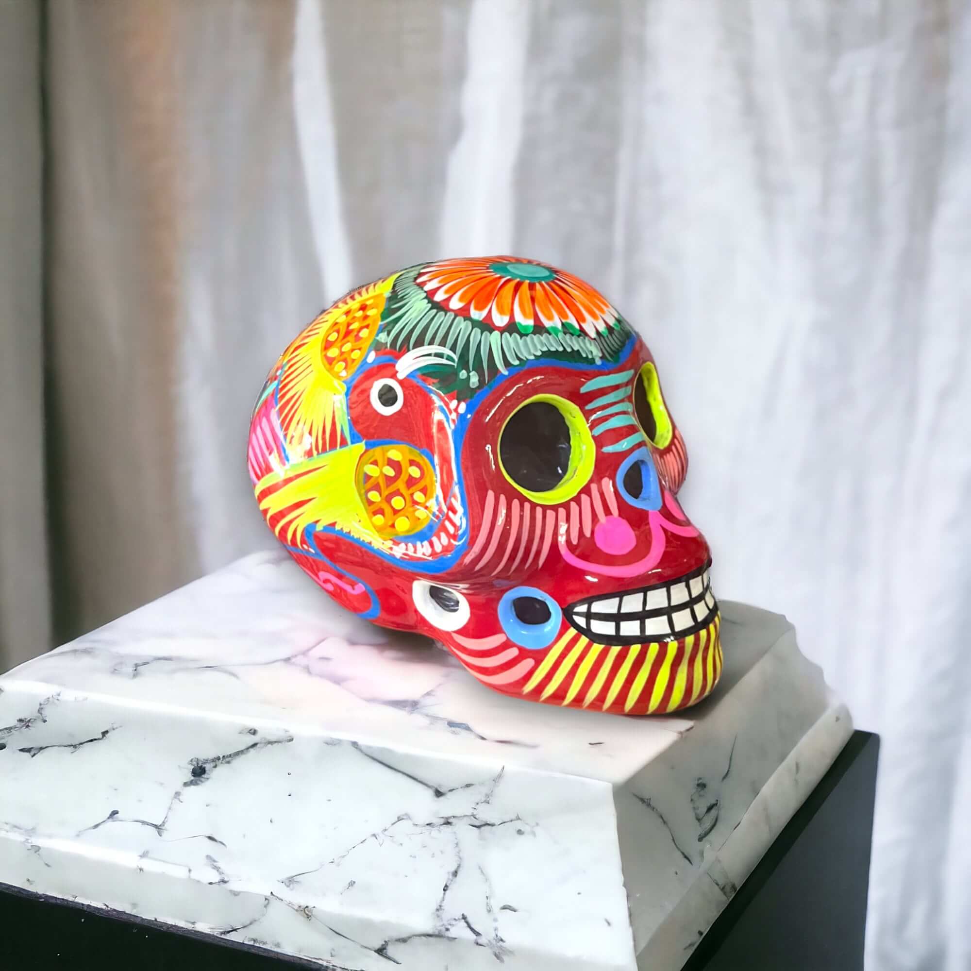 Calavera Guerrero | Arte Grande del Día de Muertos Pintado a Mano
