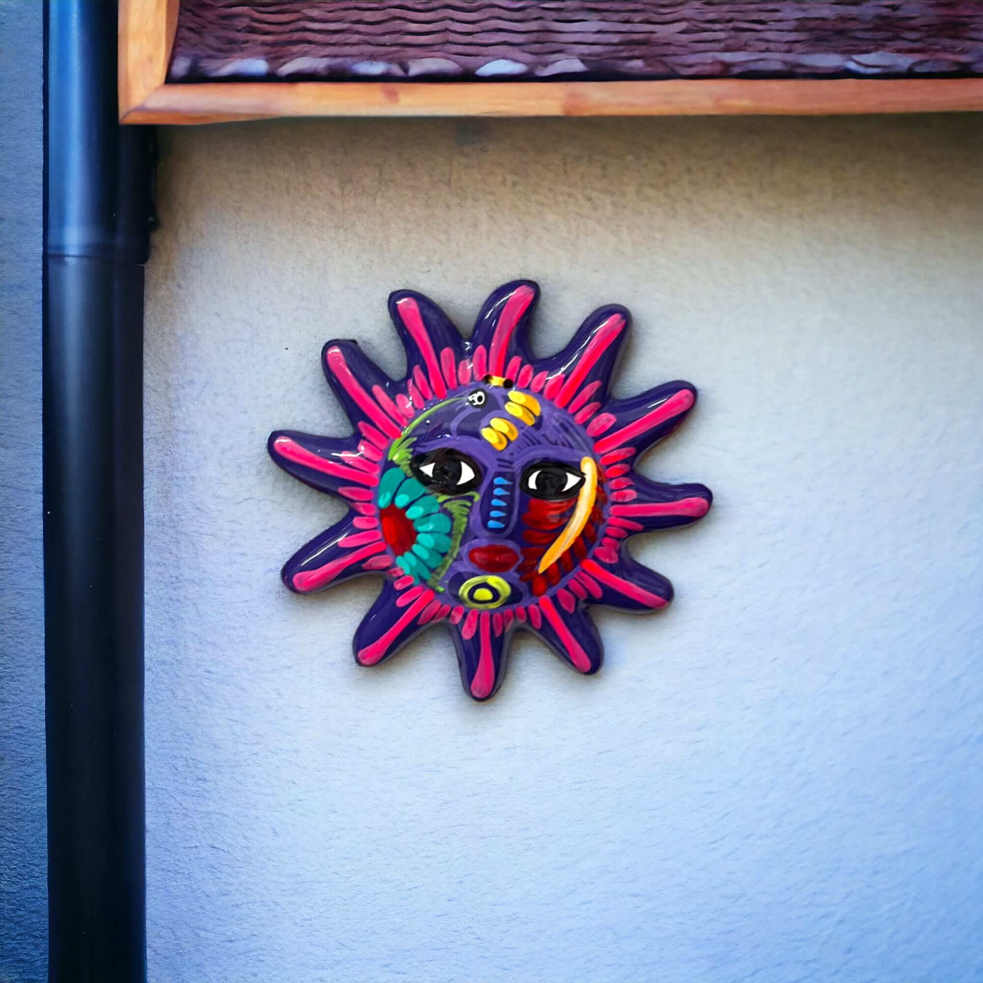 Artesanía de Sol de Guerrero Pintado a Mano | Decoración Mexicana Folclórica