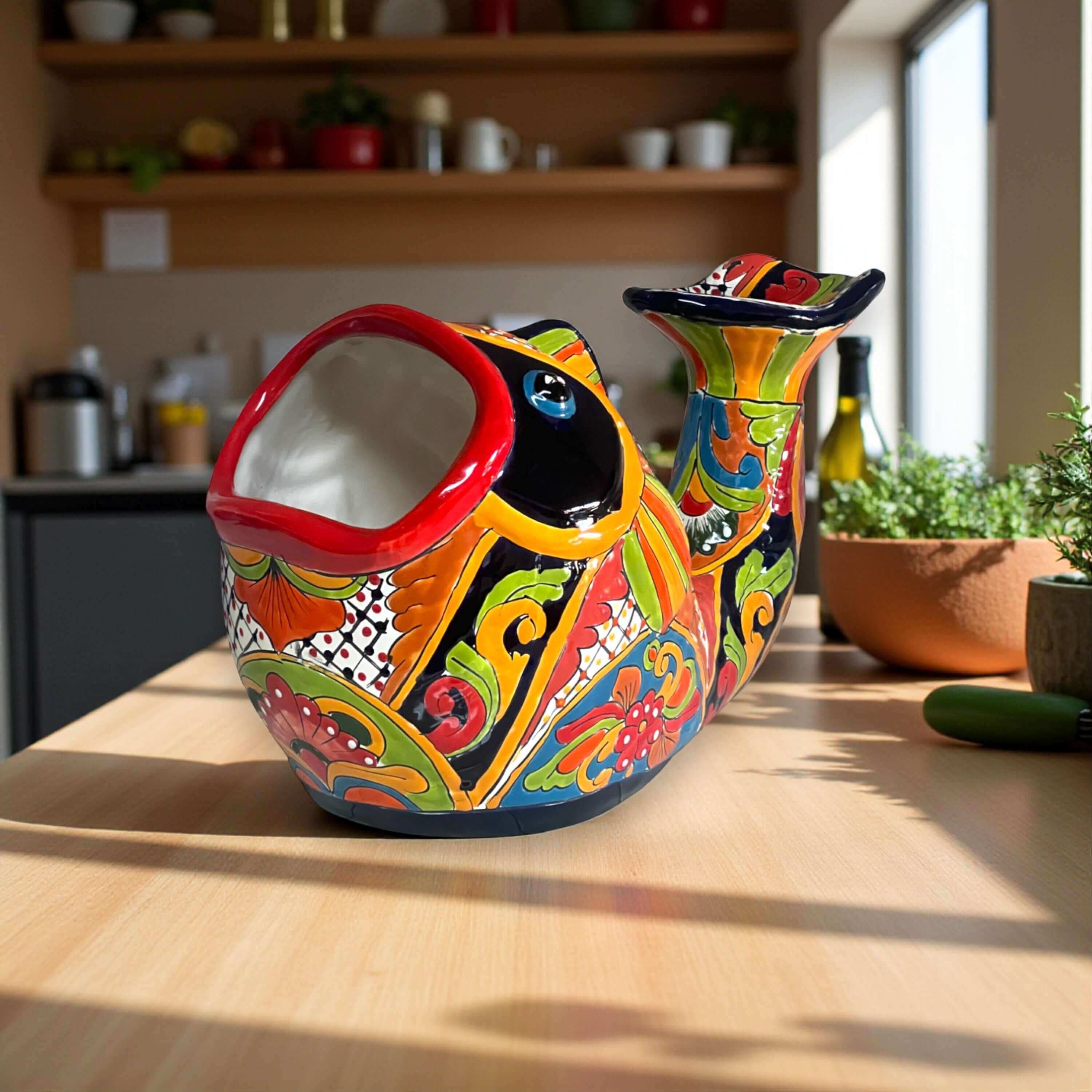 Macetero de Talavera con forma de Pez | Decoración Mexicana de Cerámica Pintada a Mano