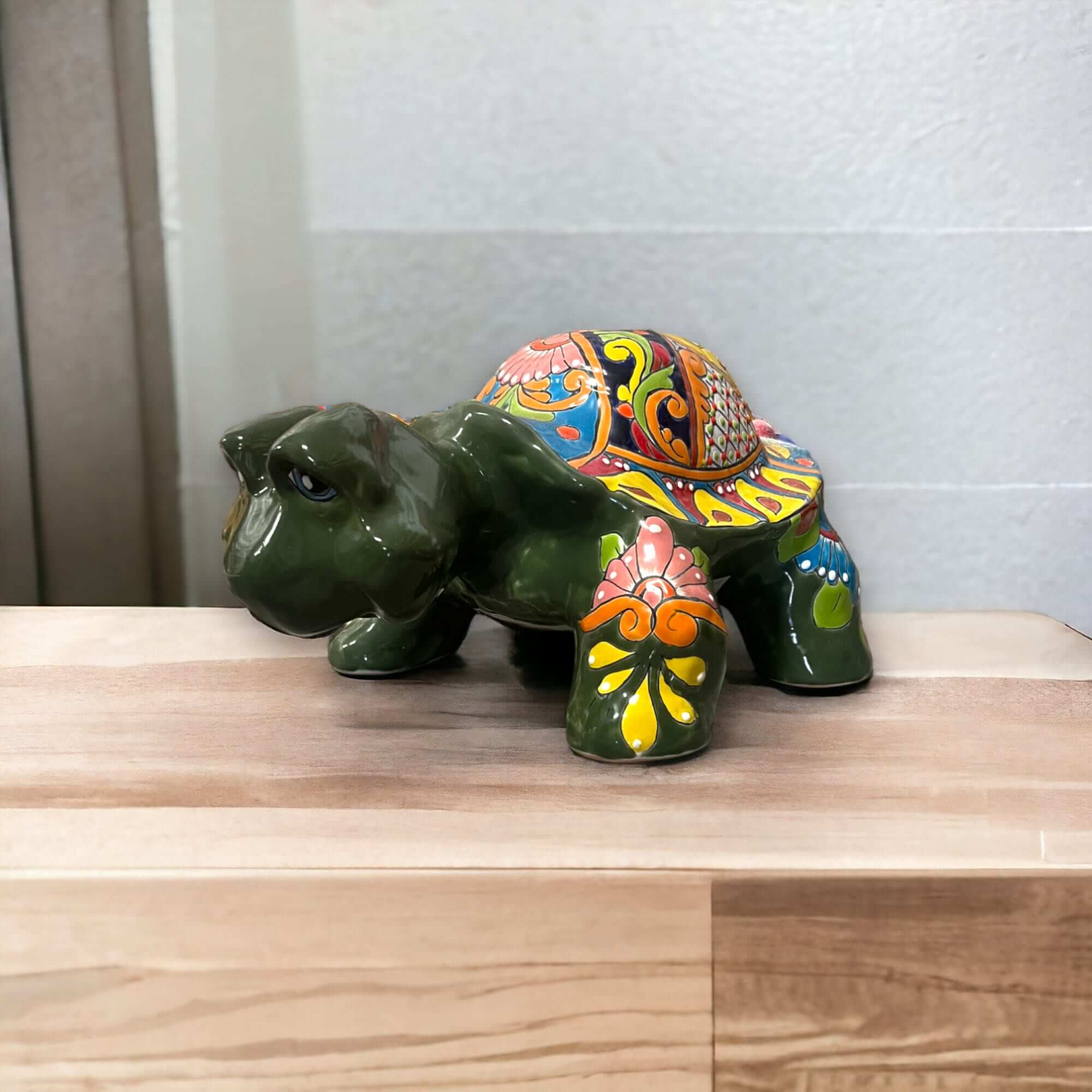 Estatua de tortuga de Talavera | Tortuga de cerámica mexicana pintada a mano