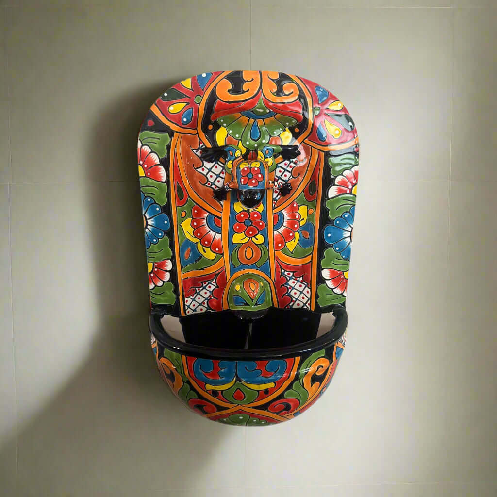 Fuente de pared de Talavera | Elemento acuático de cerámica mexicana hecho a mano