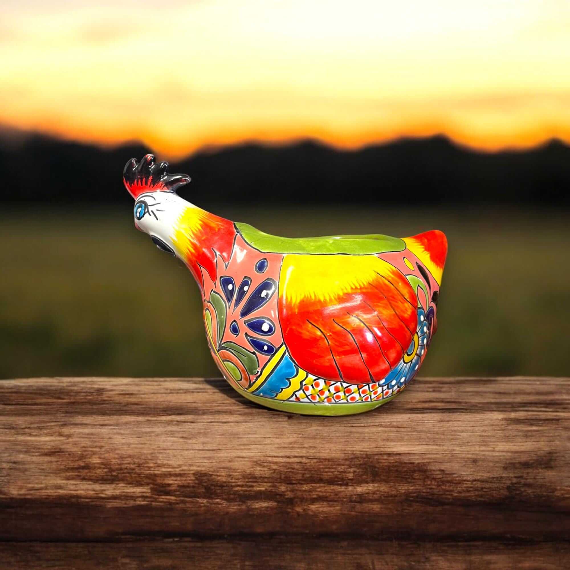 Macetero de Talavera con forma de gallina | Maceta de cerámica mexicana hecha a mano